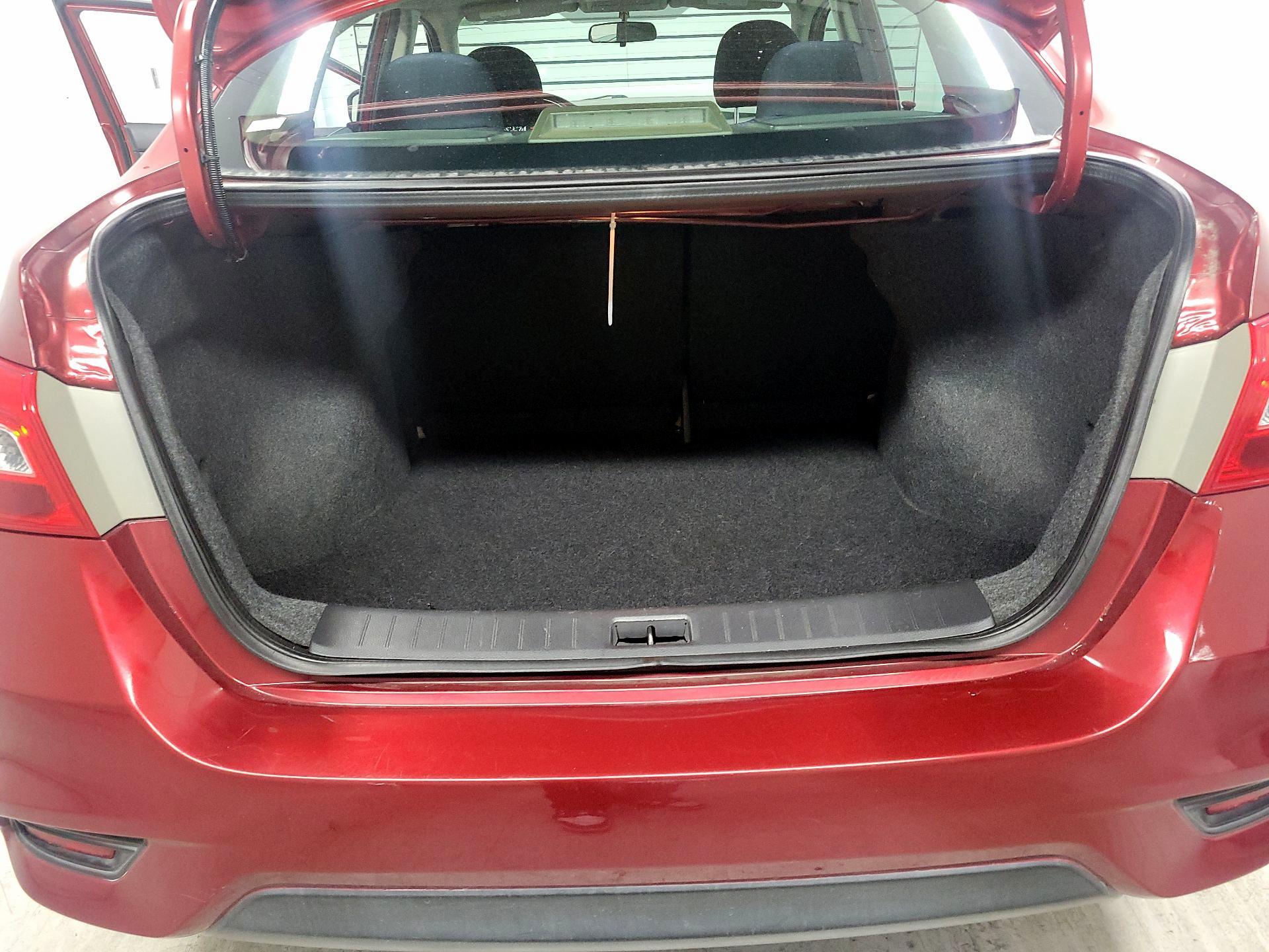 Thumbnail: 2019 Nissan Sentra - 20