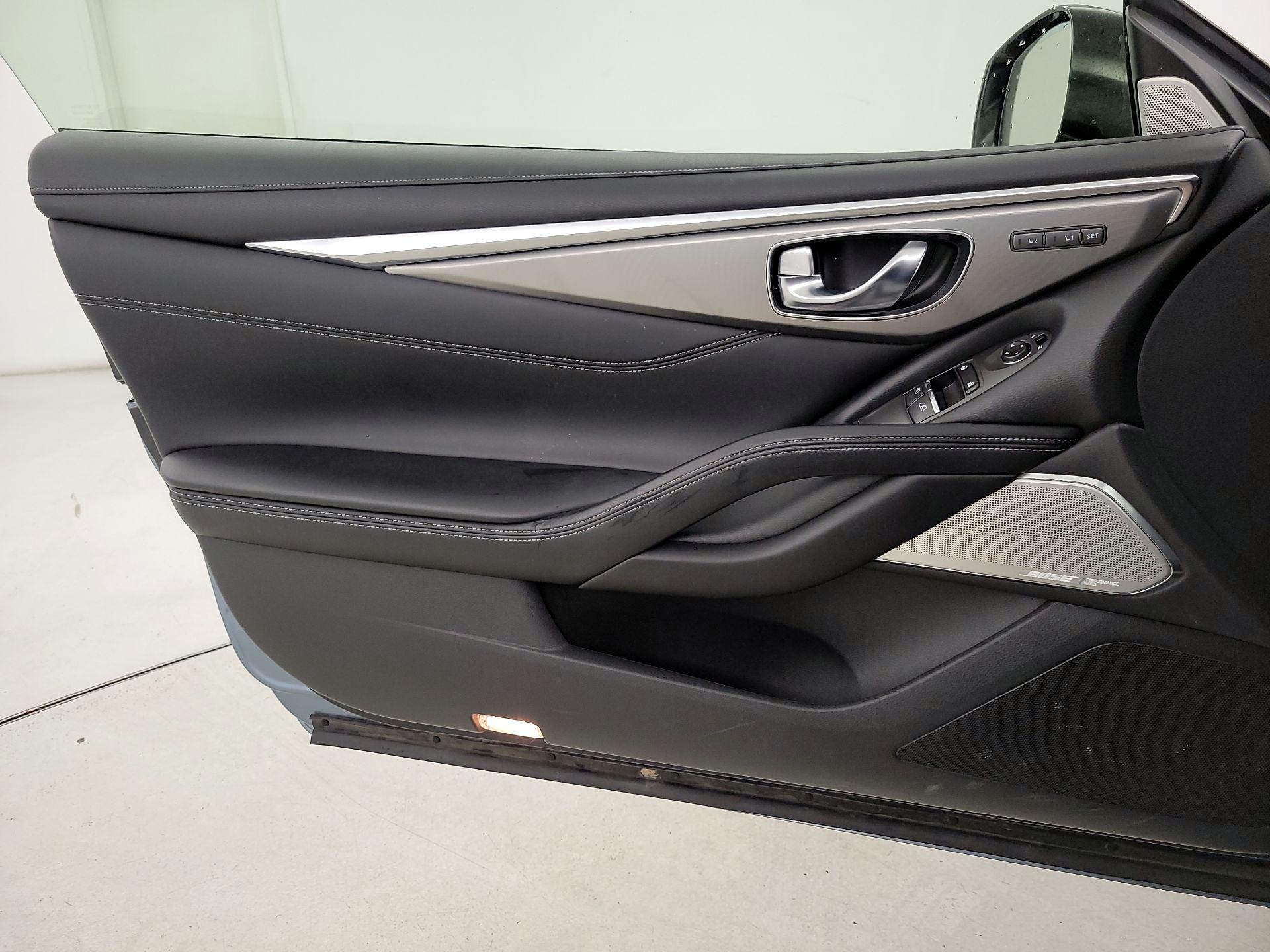 Thumbnail: 2017 INFINITI Q60 - 12