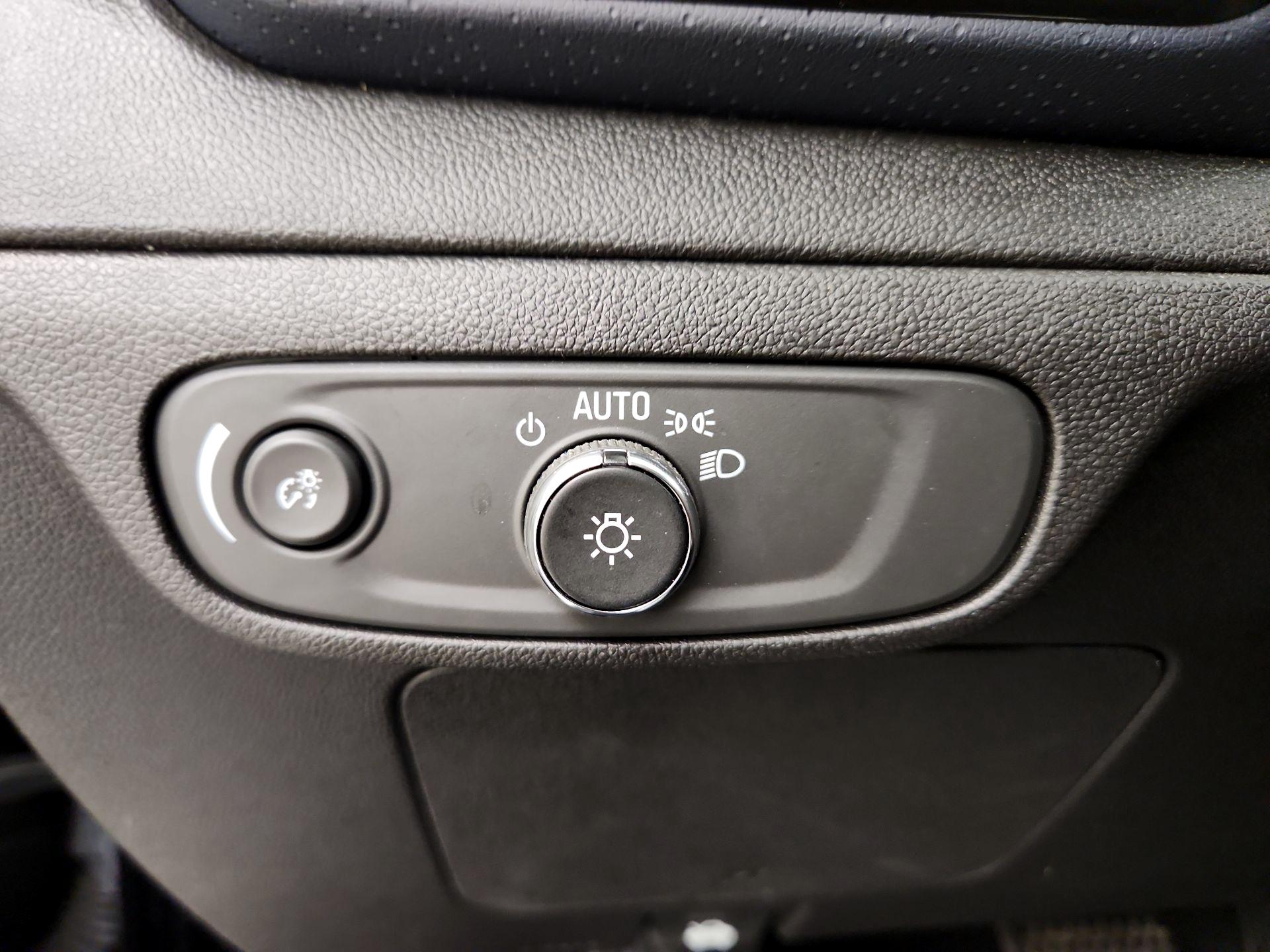 Thumbnail: 2023 Chevrolet Bolt EUV - 13