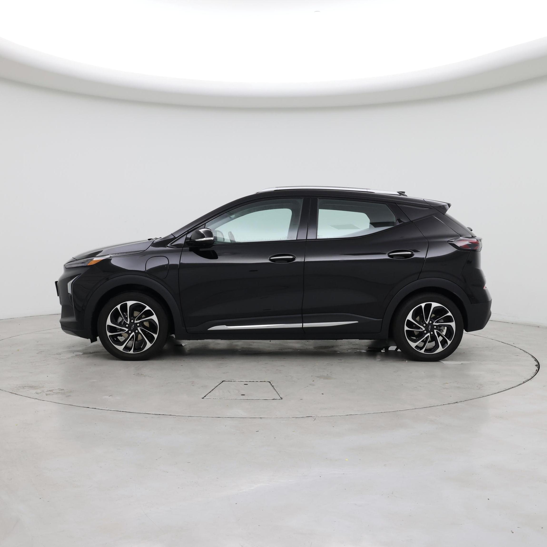 Thumbnail: 2023 Chevrolet Bolt EUV - 3