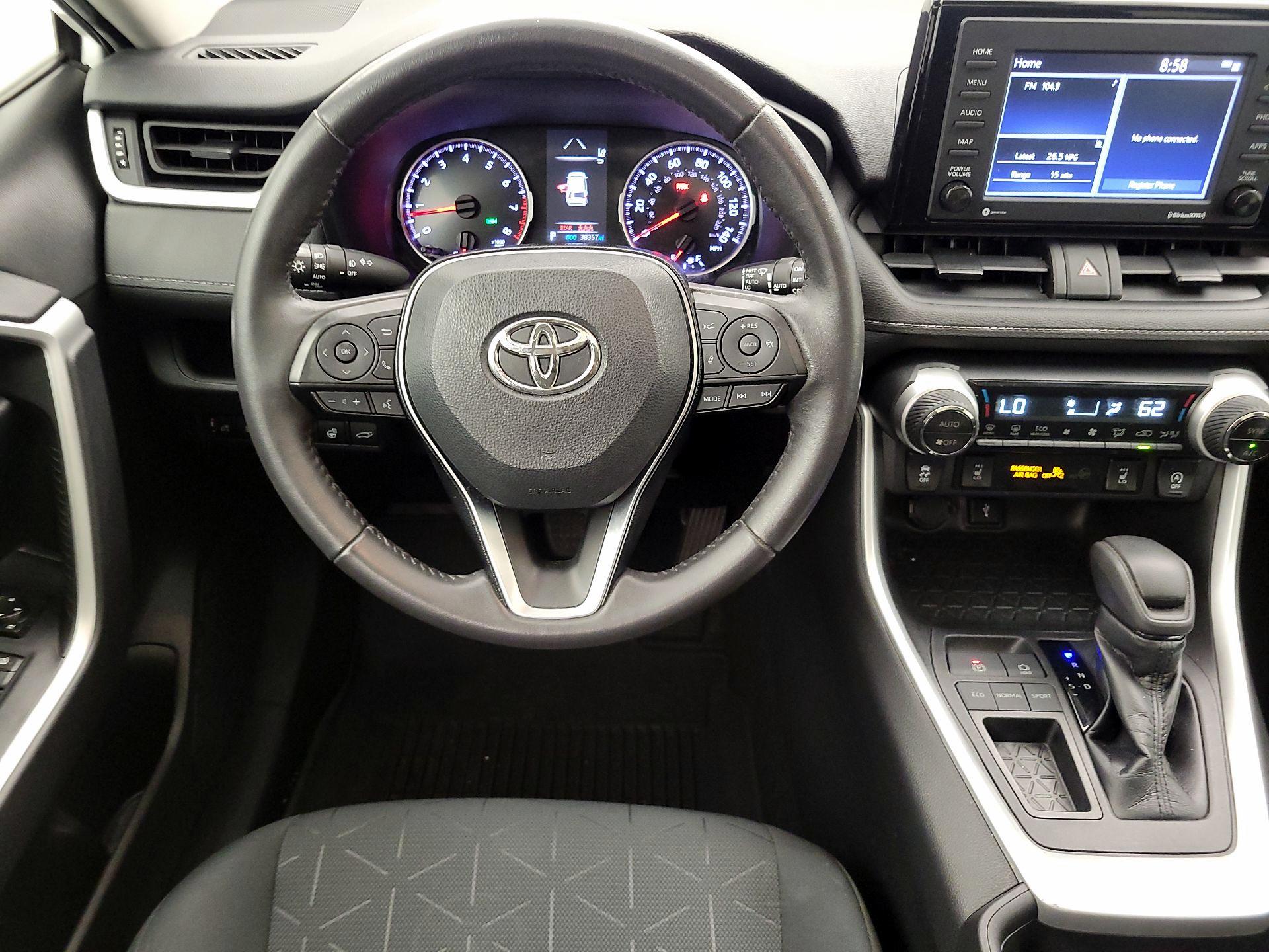 Thumbnail: 2021 Toyota RAV4 - 10