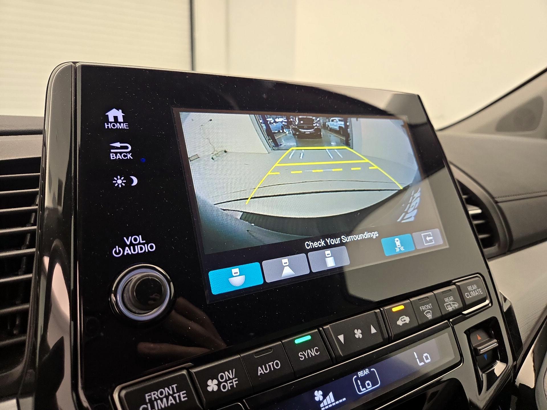 Thumbnail: 2019 Honda Odyssey - 15