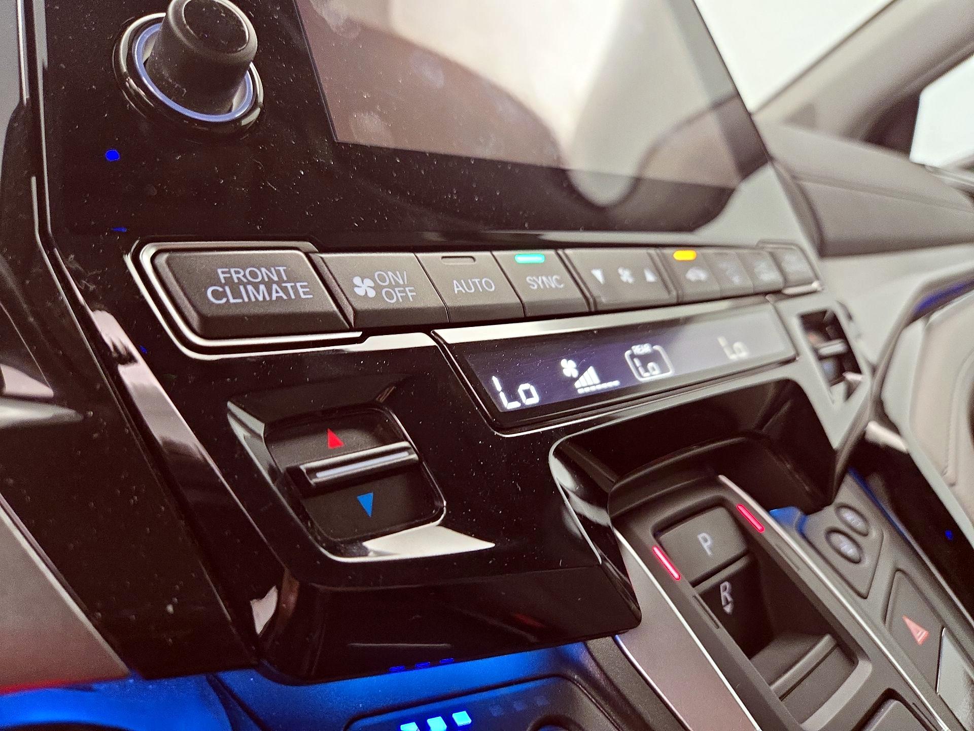 Thumbnail: 2019 Honda Odyssey - 17