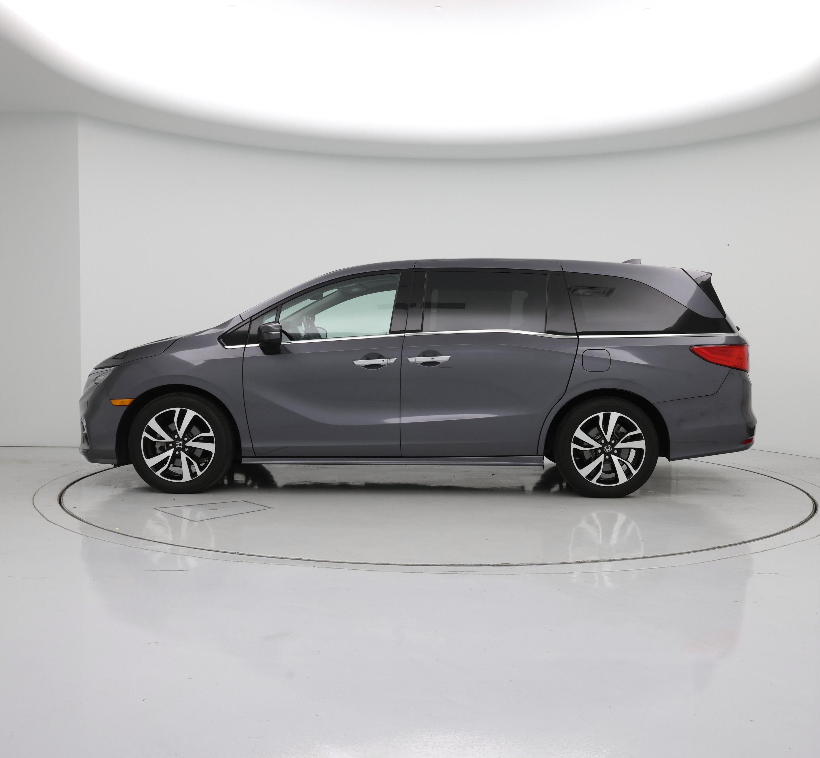 Thumbnail: 2019 Honda Odyssey - 3