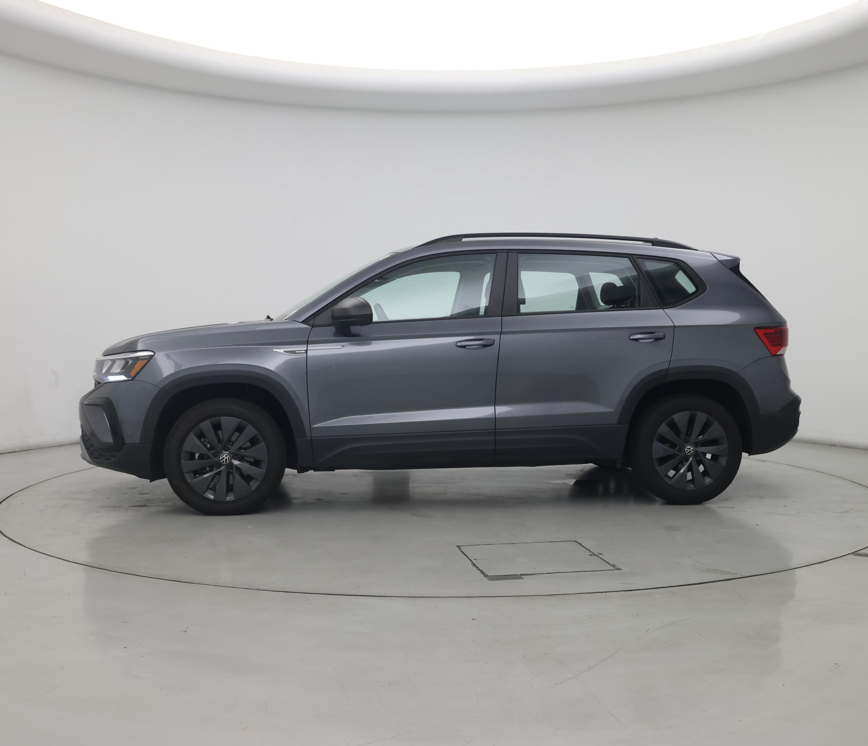 Thumbnail: 2023 Volkswagen Taos - 3