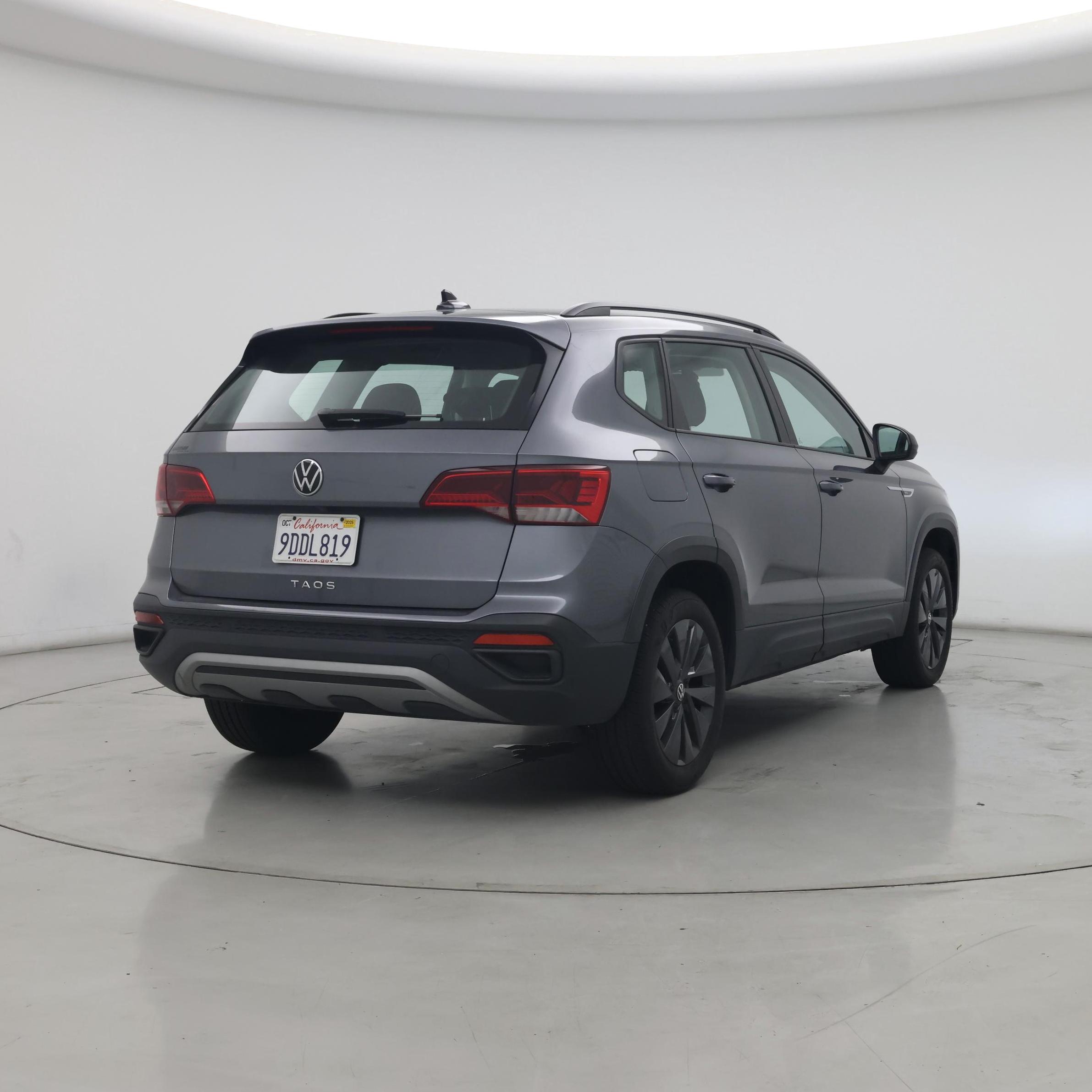 Thumbnail: 2023 Volkswagen Taos - 8