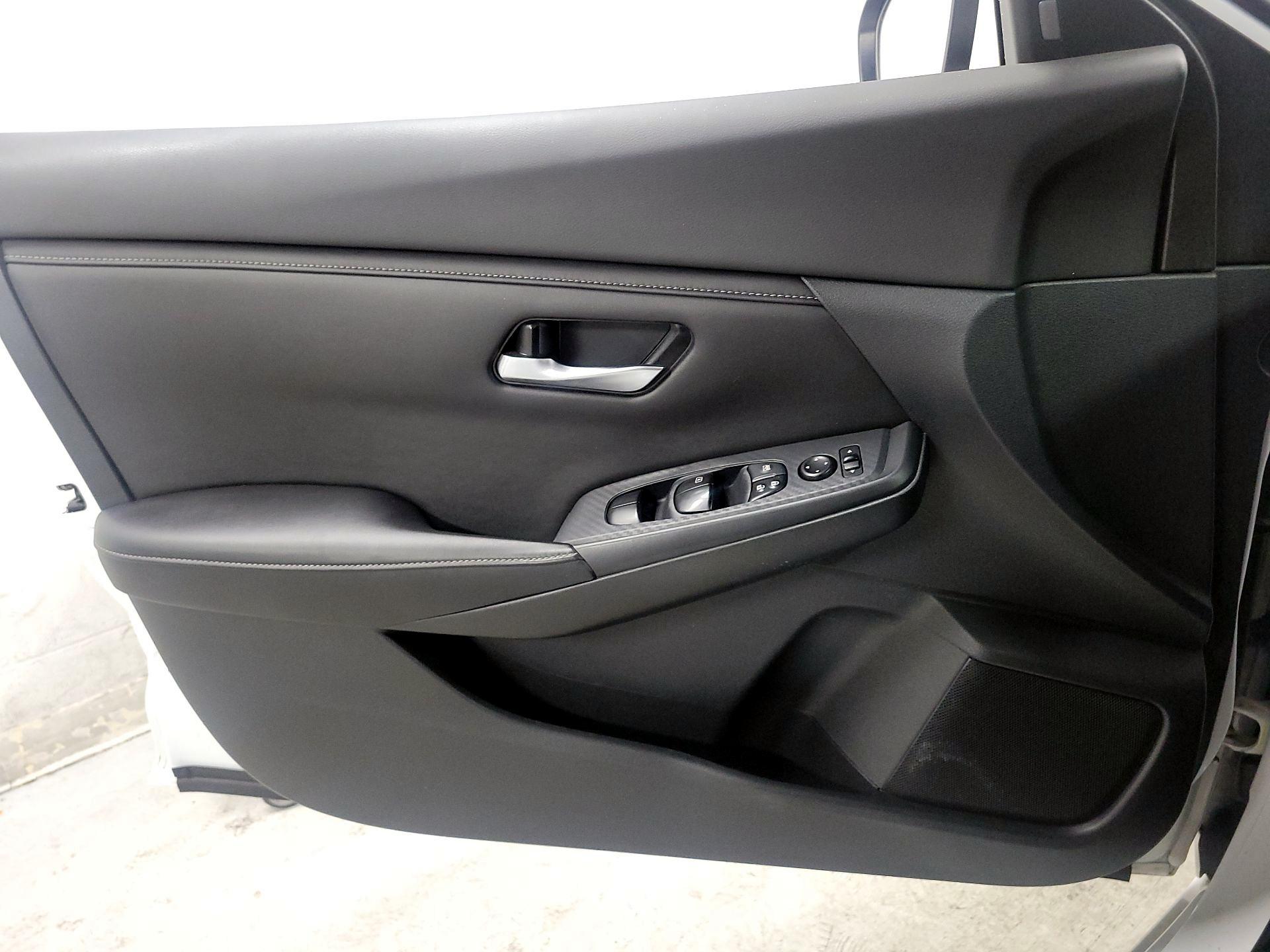Thumbnail: 2020 Nissan Sentra - 12