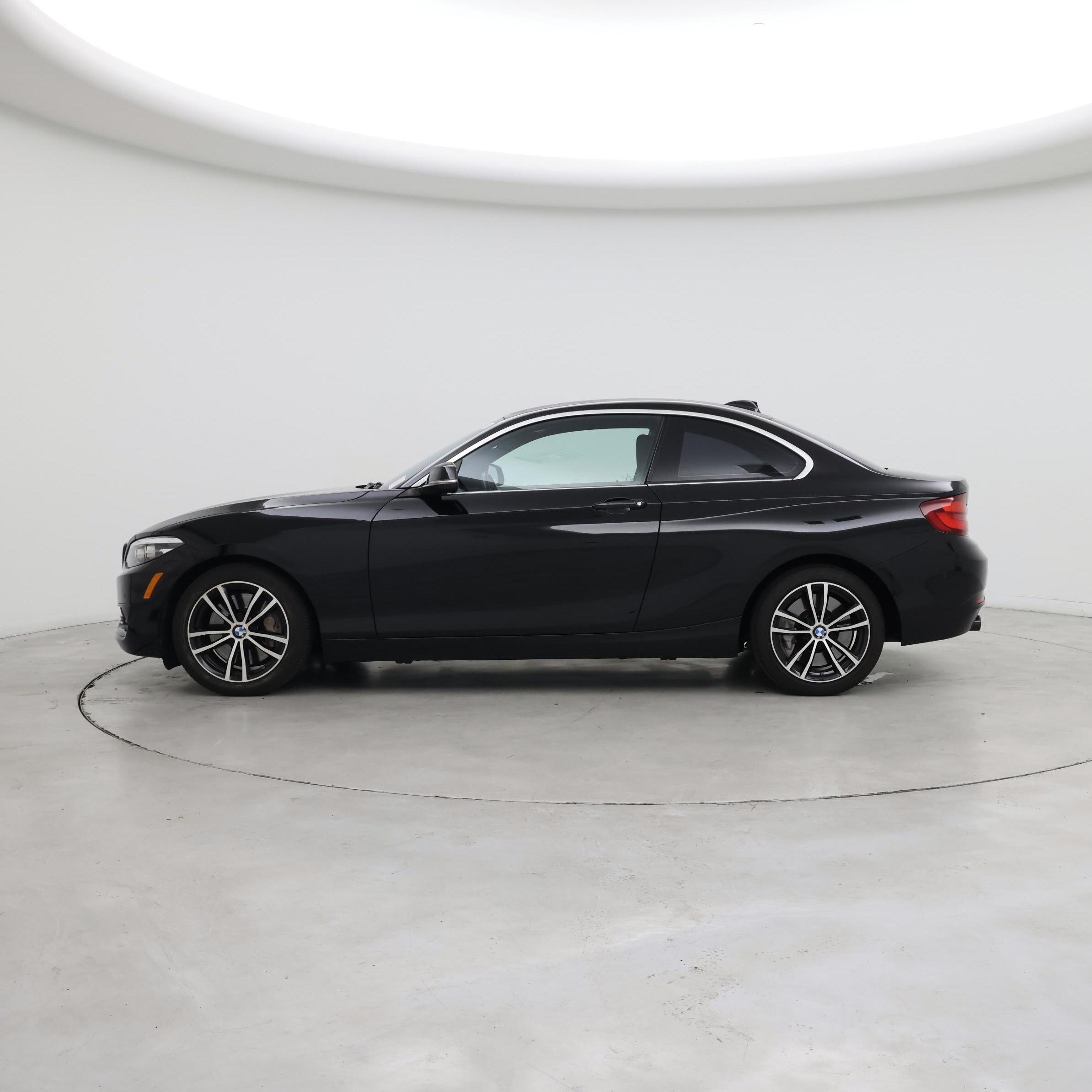 Thumbnail: 2021 BMW 2 Series - 3