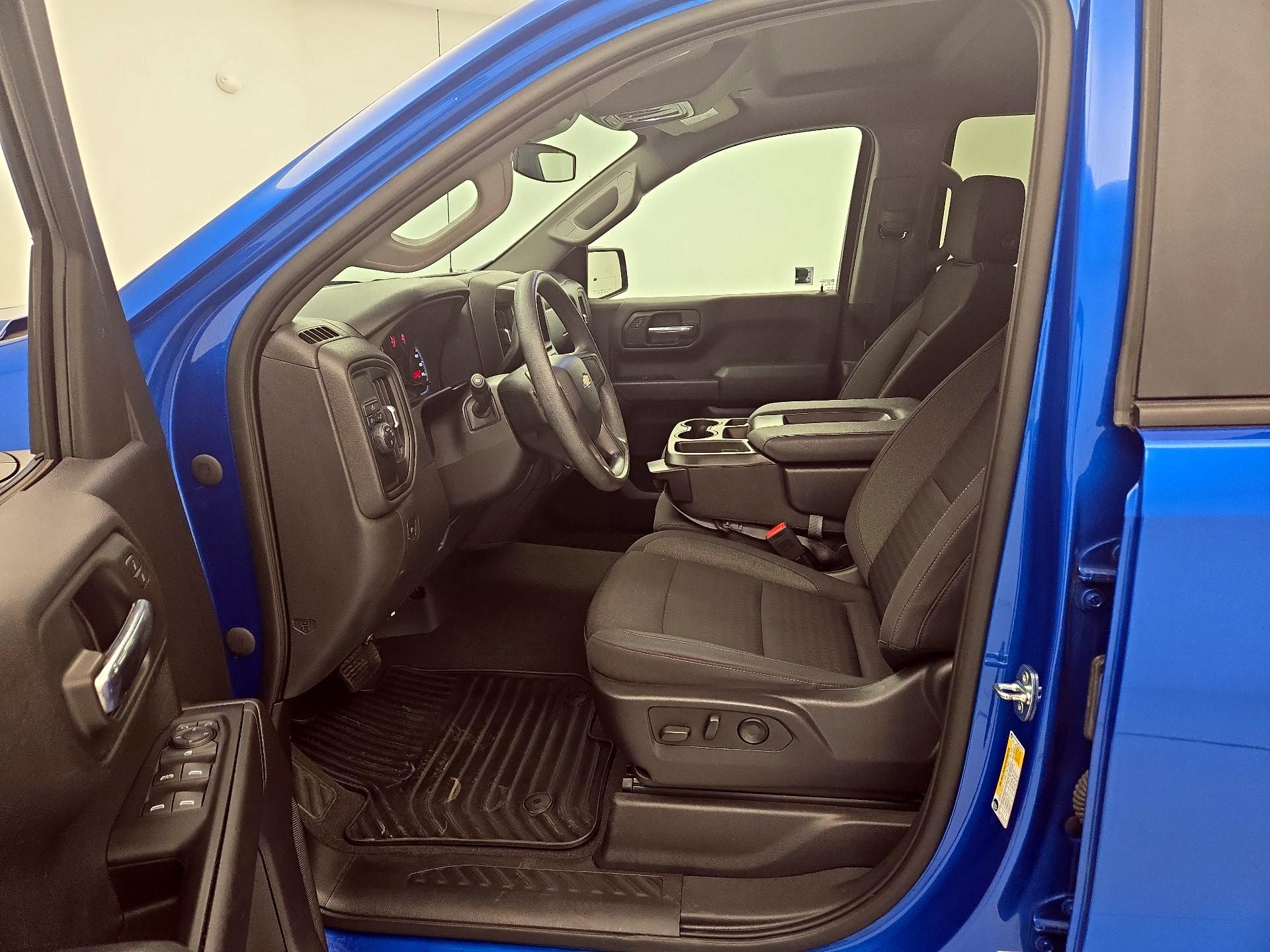 Thumbnail: 2023 Chevrolet Silverado 1500 - 11