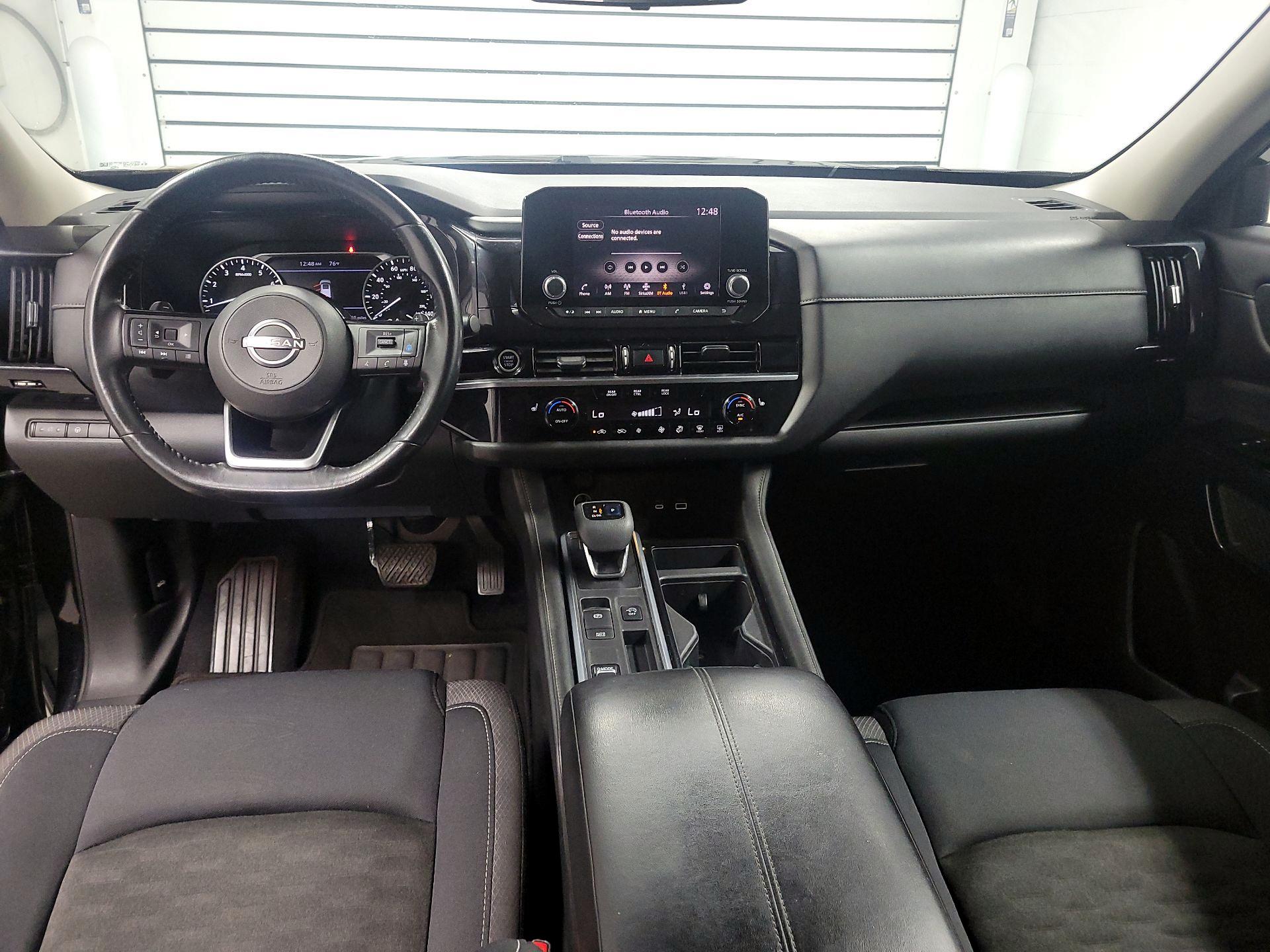 Thumbnail: 2022 Nissan Pathfinder - 9