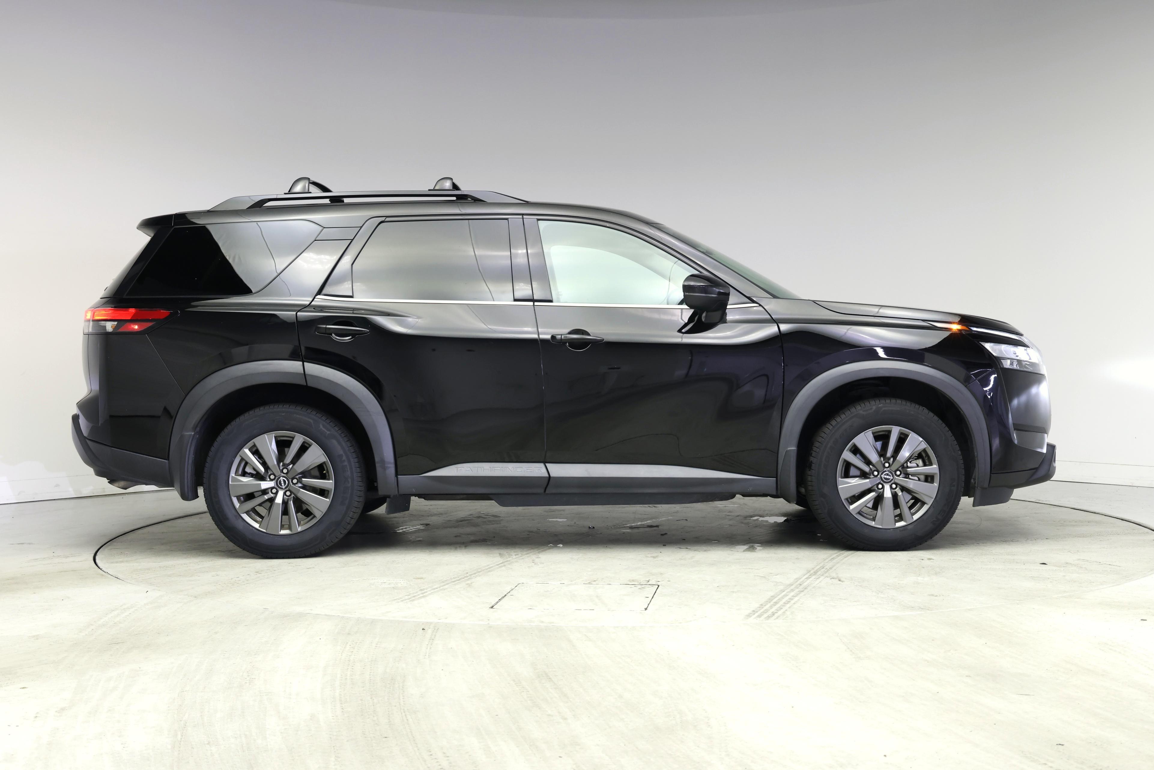Thumbnail: 2022 Nissan Pathfinder - 7
