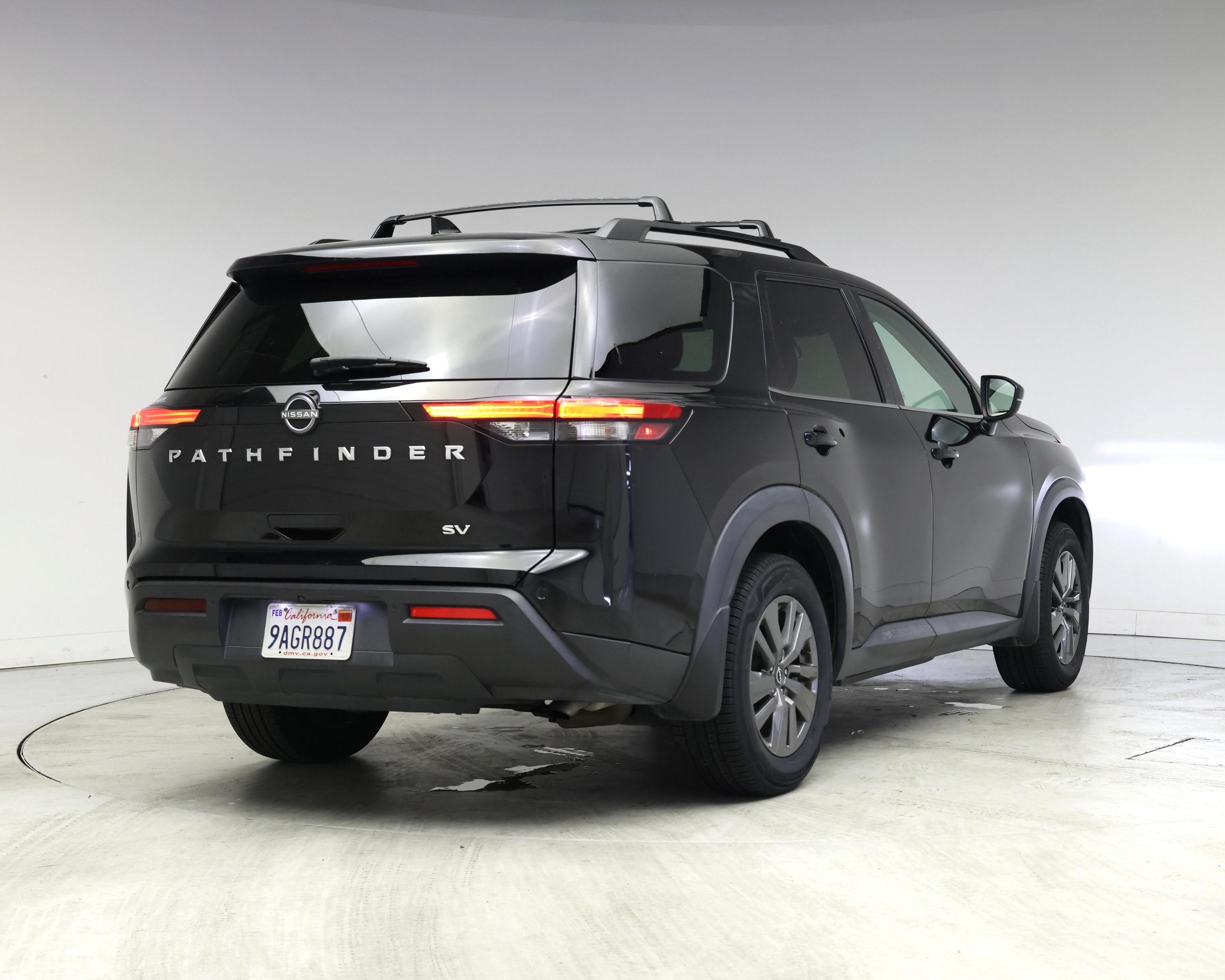Thumbnail: 2022 Nissan Pathfinder - 8
