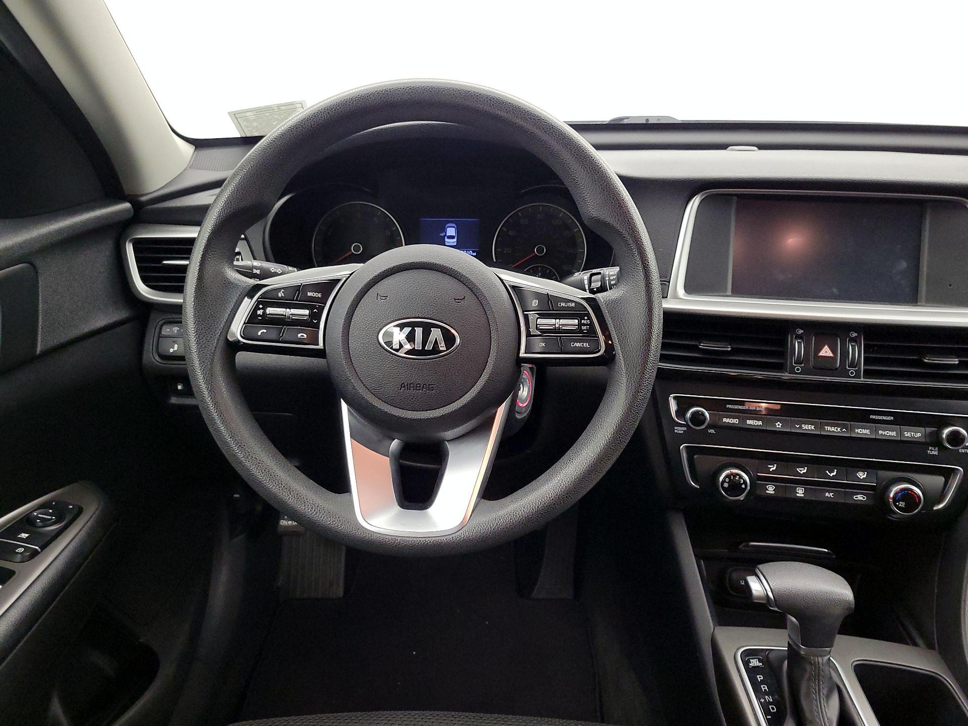 Thumbnail: 2019 Kia Optima - 10