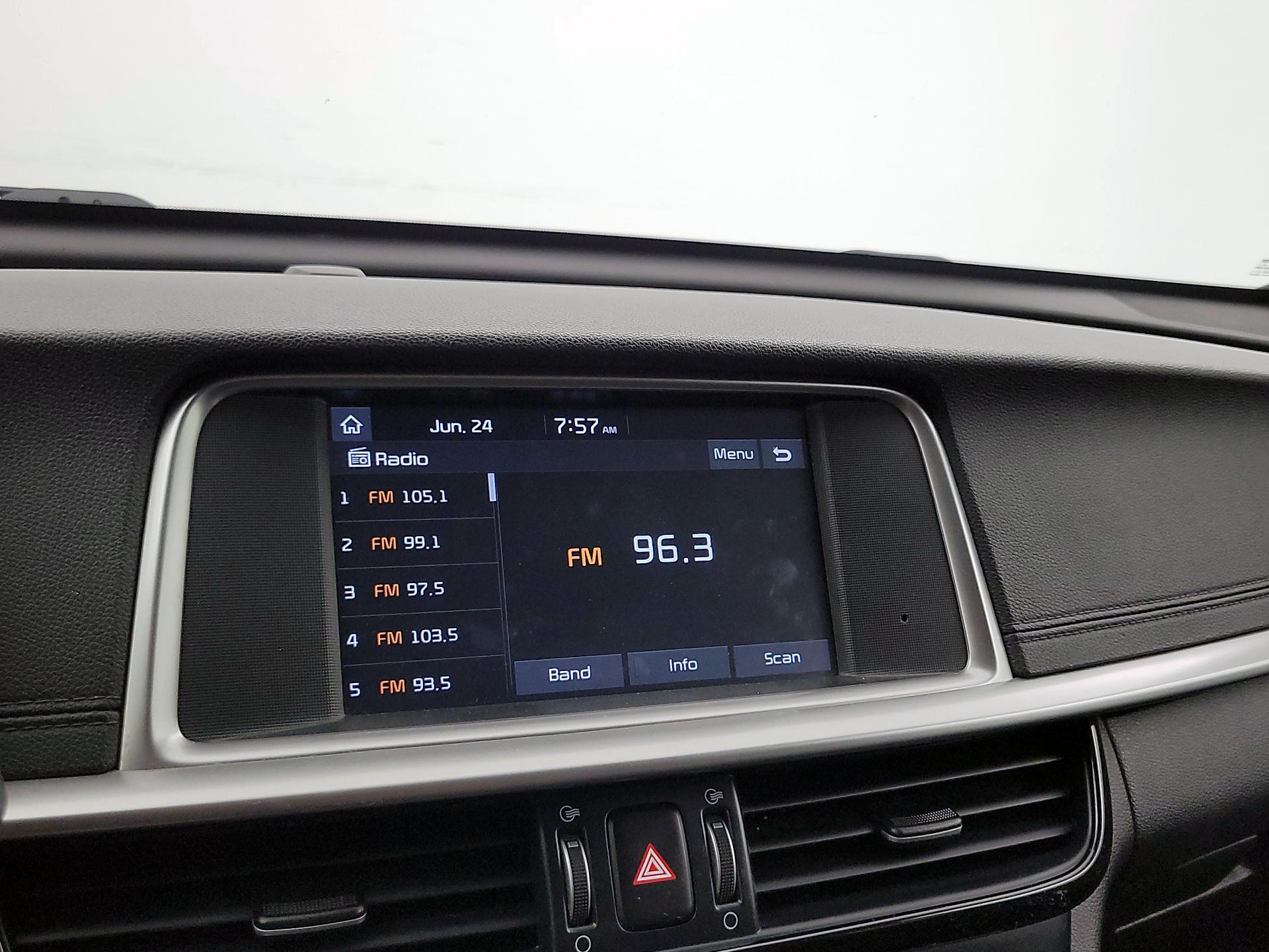 Thumbnail: 2019 Kia Optima - 15