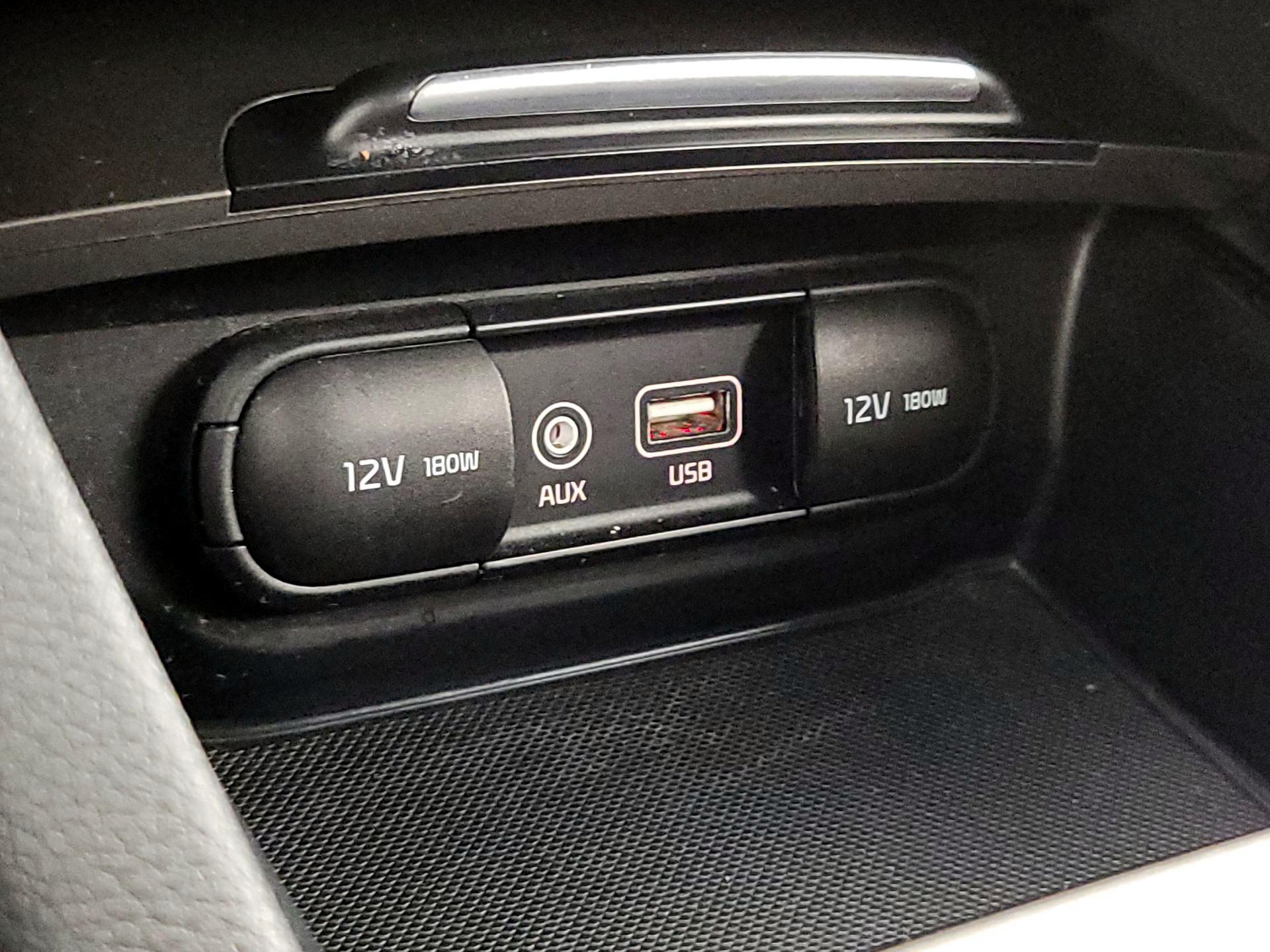 Thumbnail: 2019 Kia Optima - 18