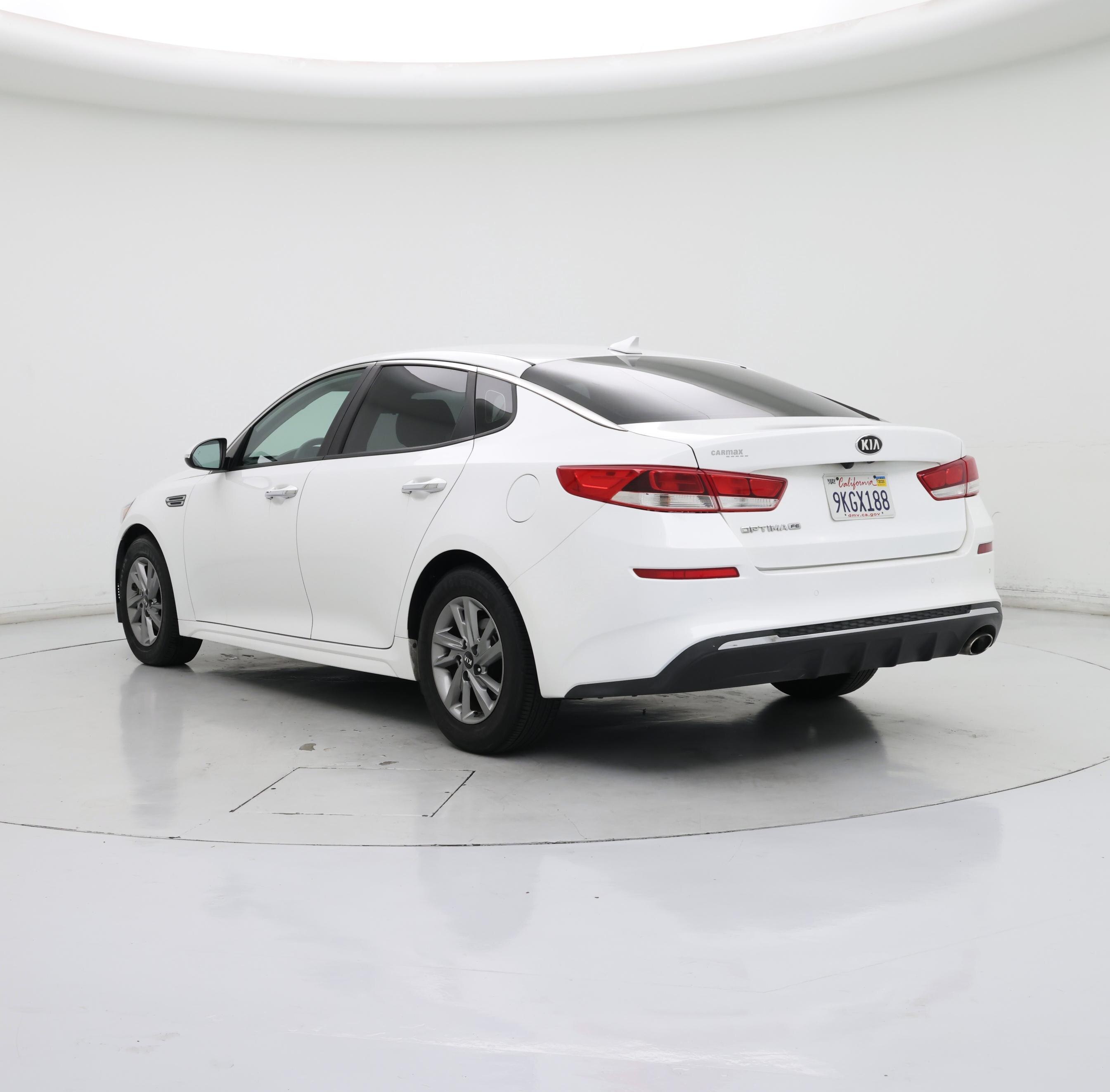Thumbnail: 2019 Kia Optima - 2