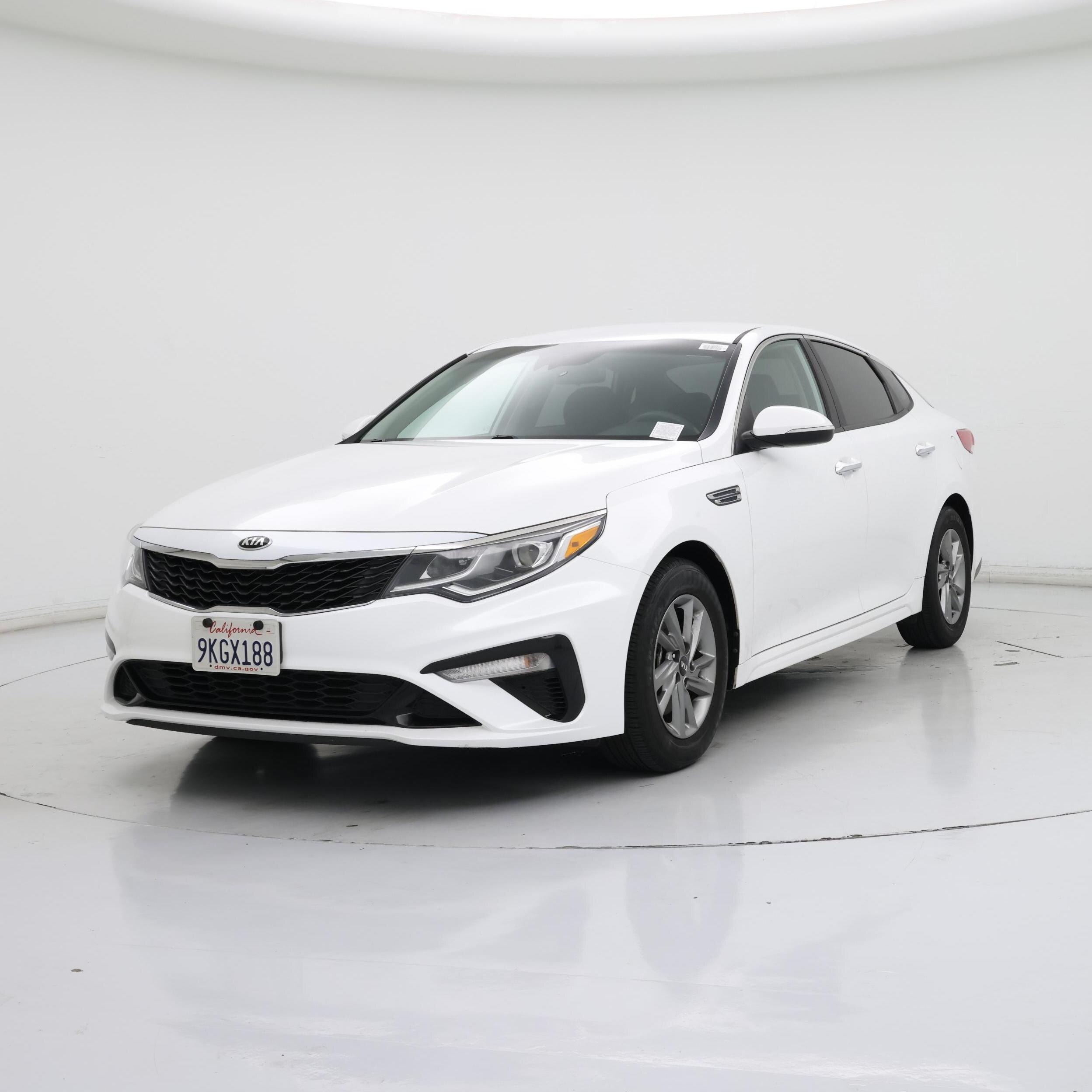 Thumbnail: 2019 Kia Optima - 4