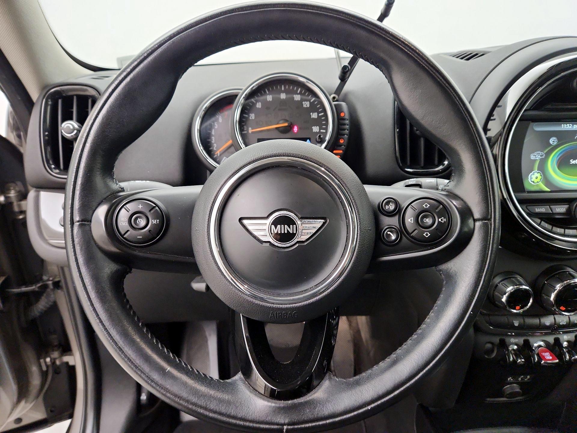 Thumbnail: 2017 MINI Cooper Countryman - 10