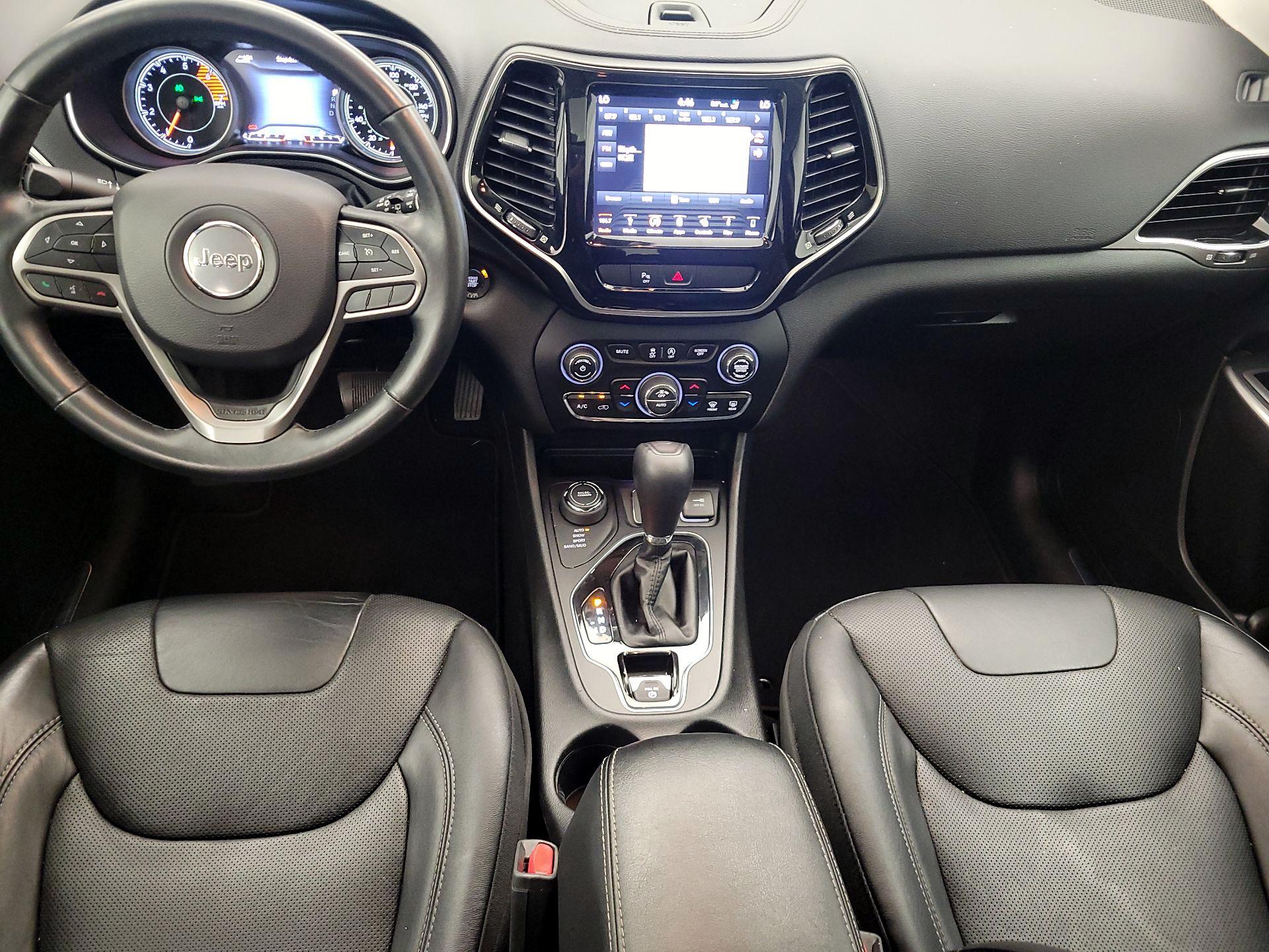 Thumbnail: 2019 Jeep Cherokee - 9