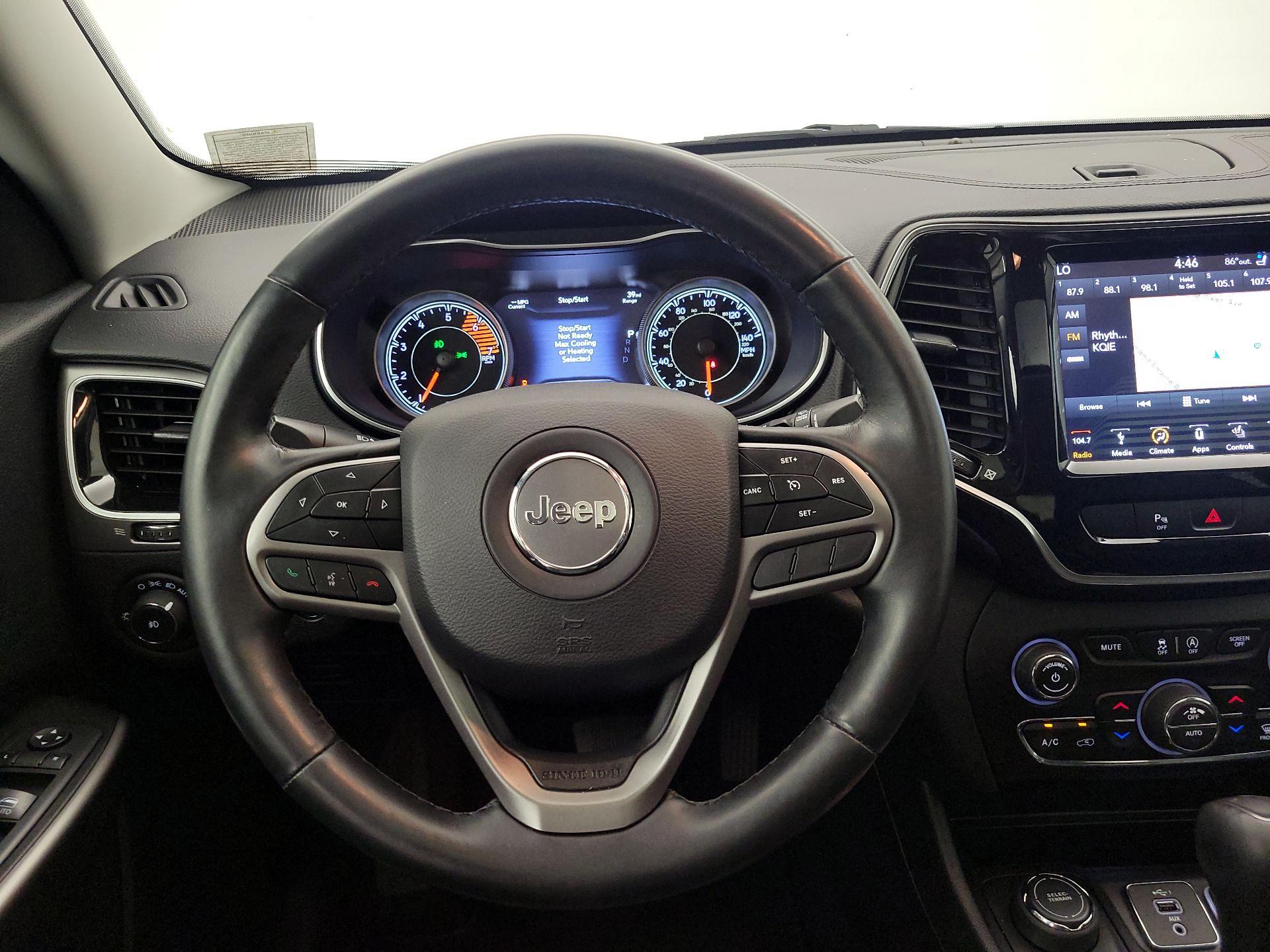 Thumbnail: 2019 Jeep Cherokee - 10