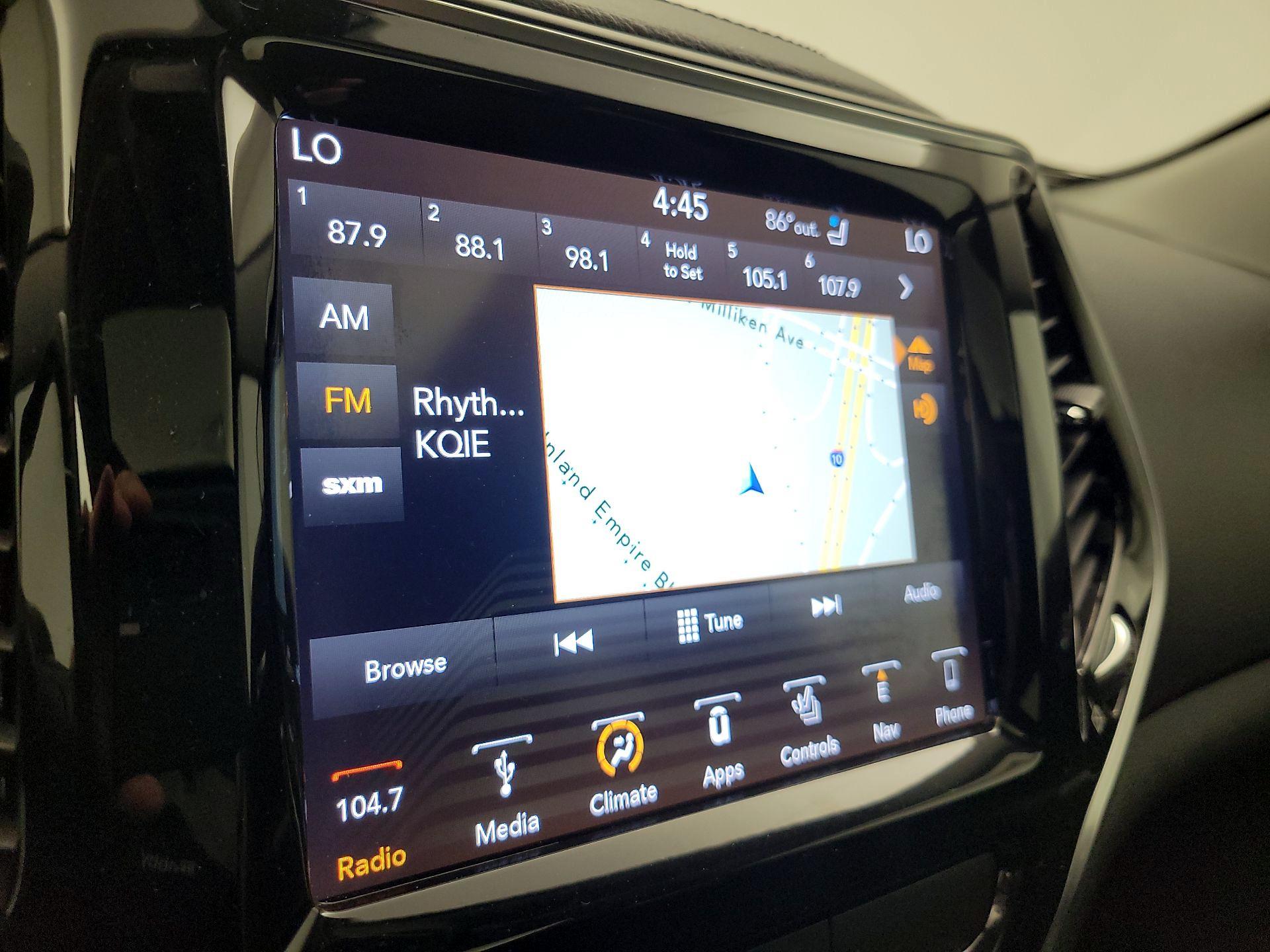 Thumbnail: 2019 Jeep Cherokee - 14