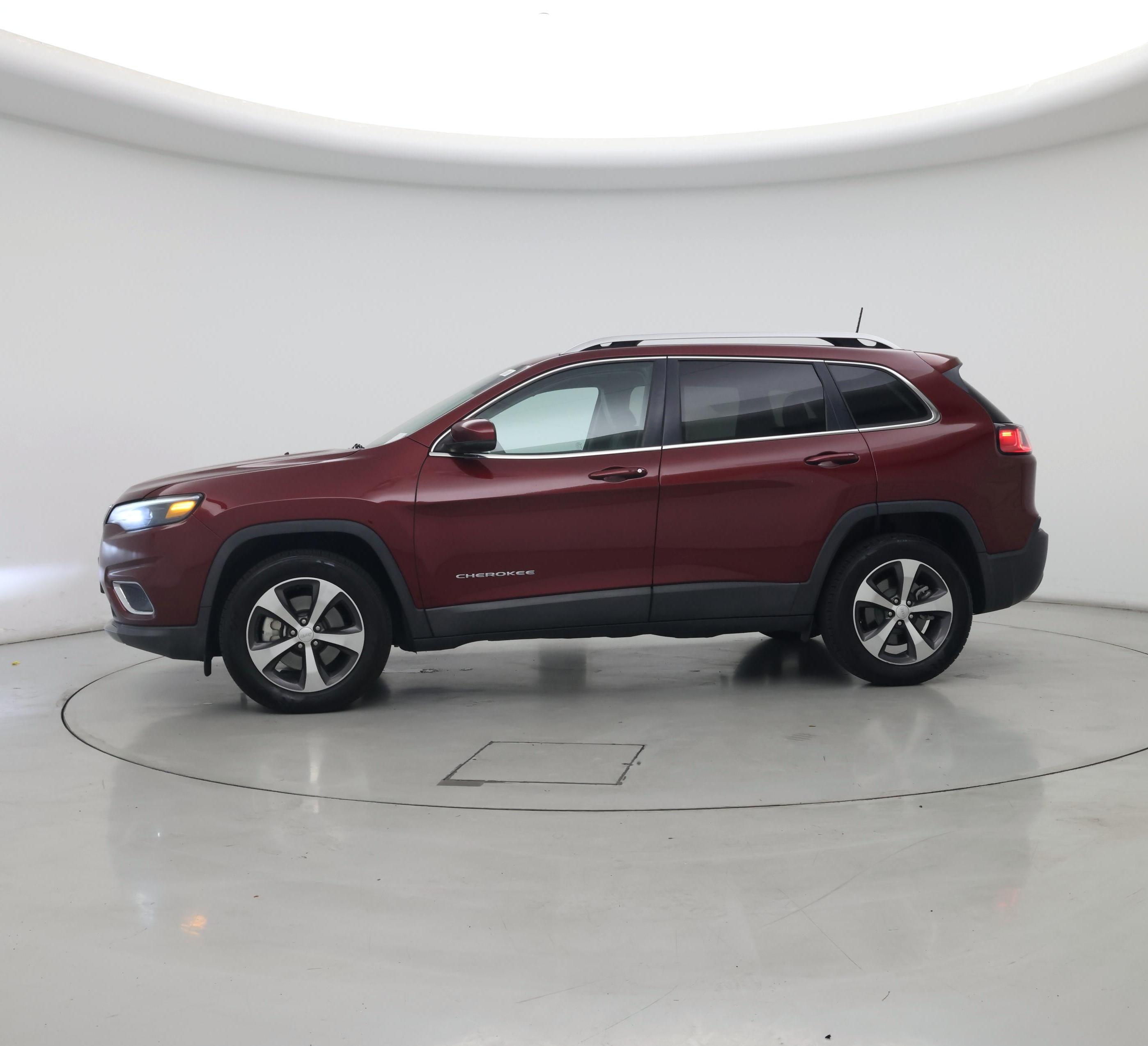 Thumbnail: 2019 Jeep Cherokee - 3