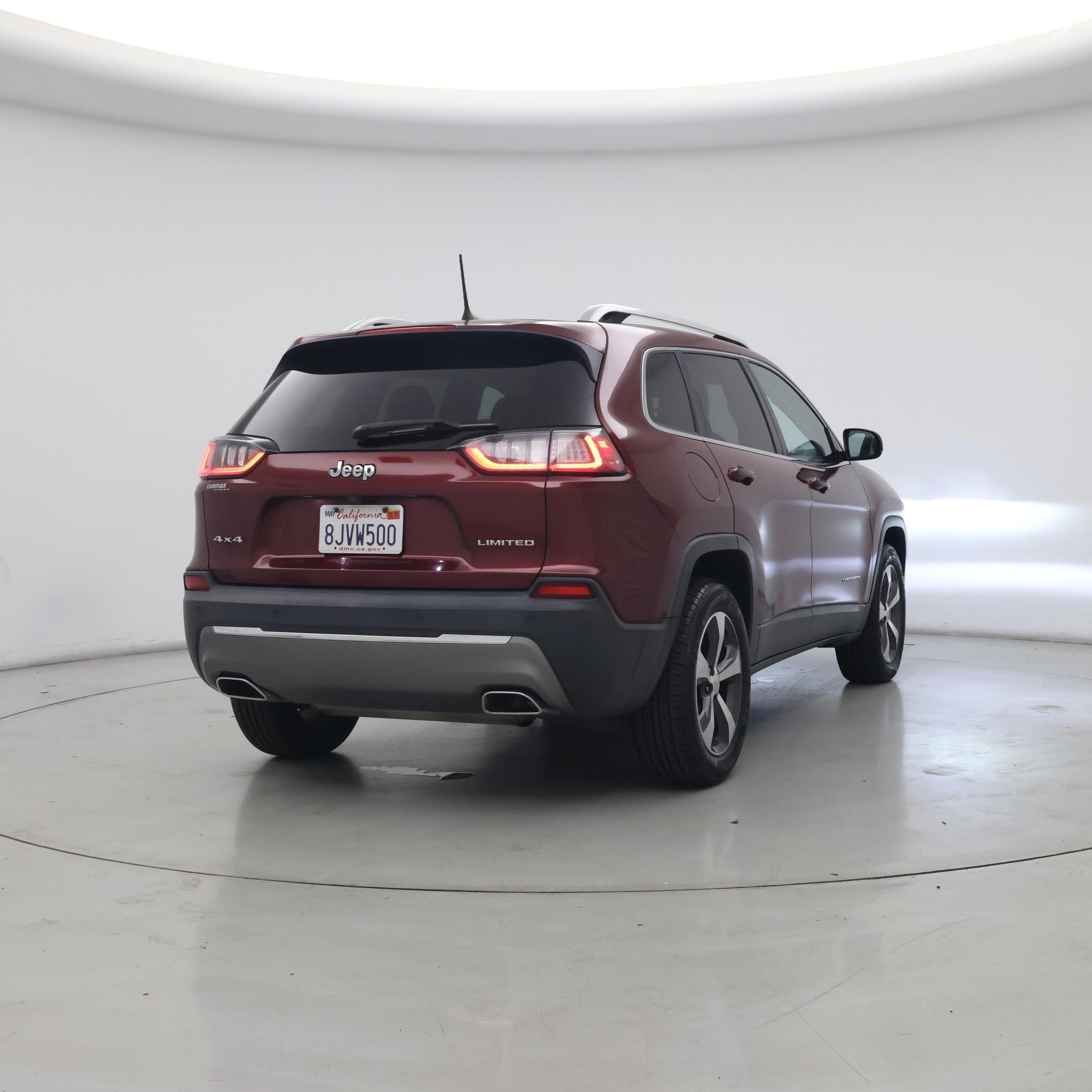 Thumbnail: 2019 Jeep Cherokee - 8