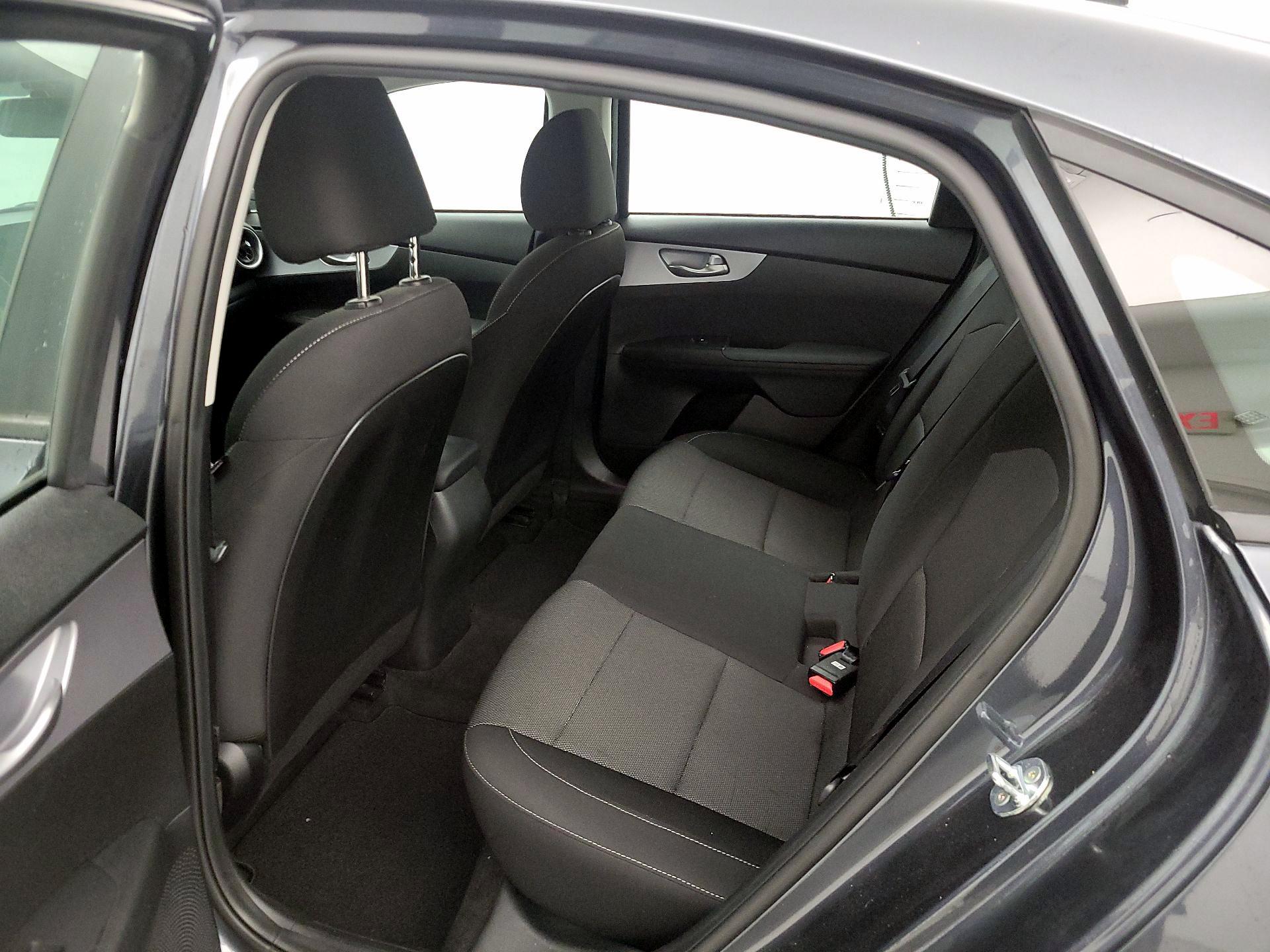 Thumbnail: 2023 Kia Forte - 19