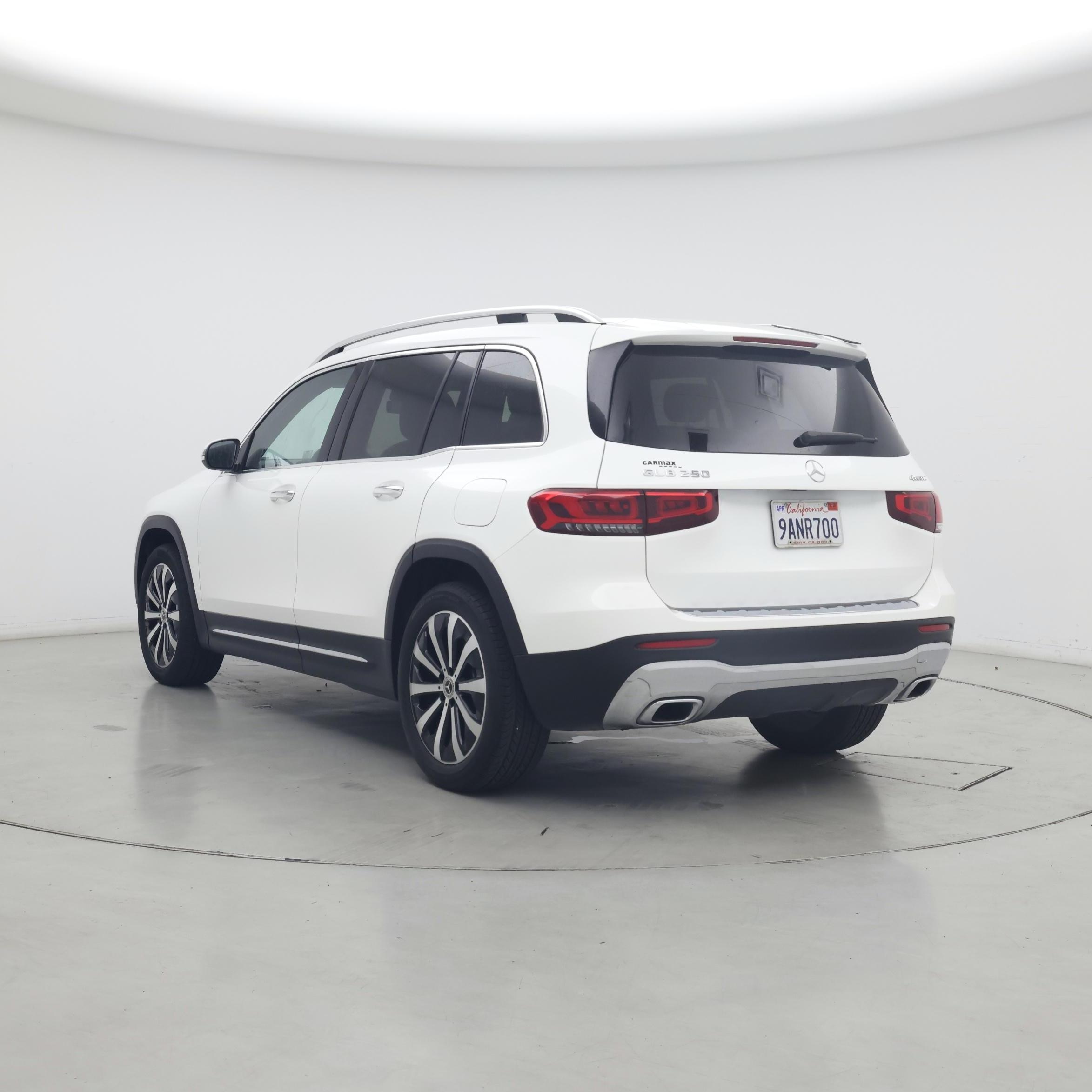 Thumbnail: 2022 Mercedes-Benz GLB - 2