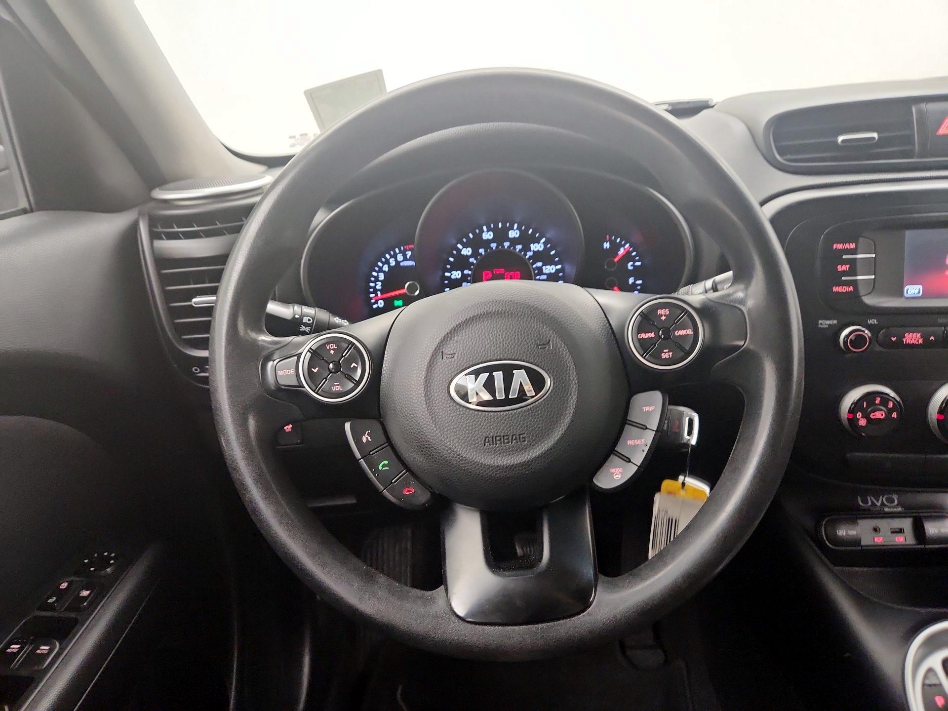 Thumbnail: 2015 Kia Soul - 10