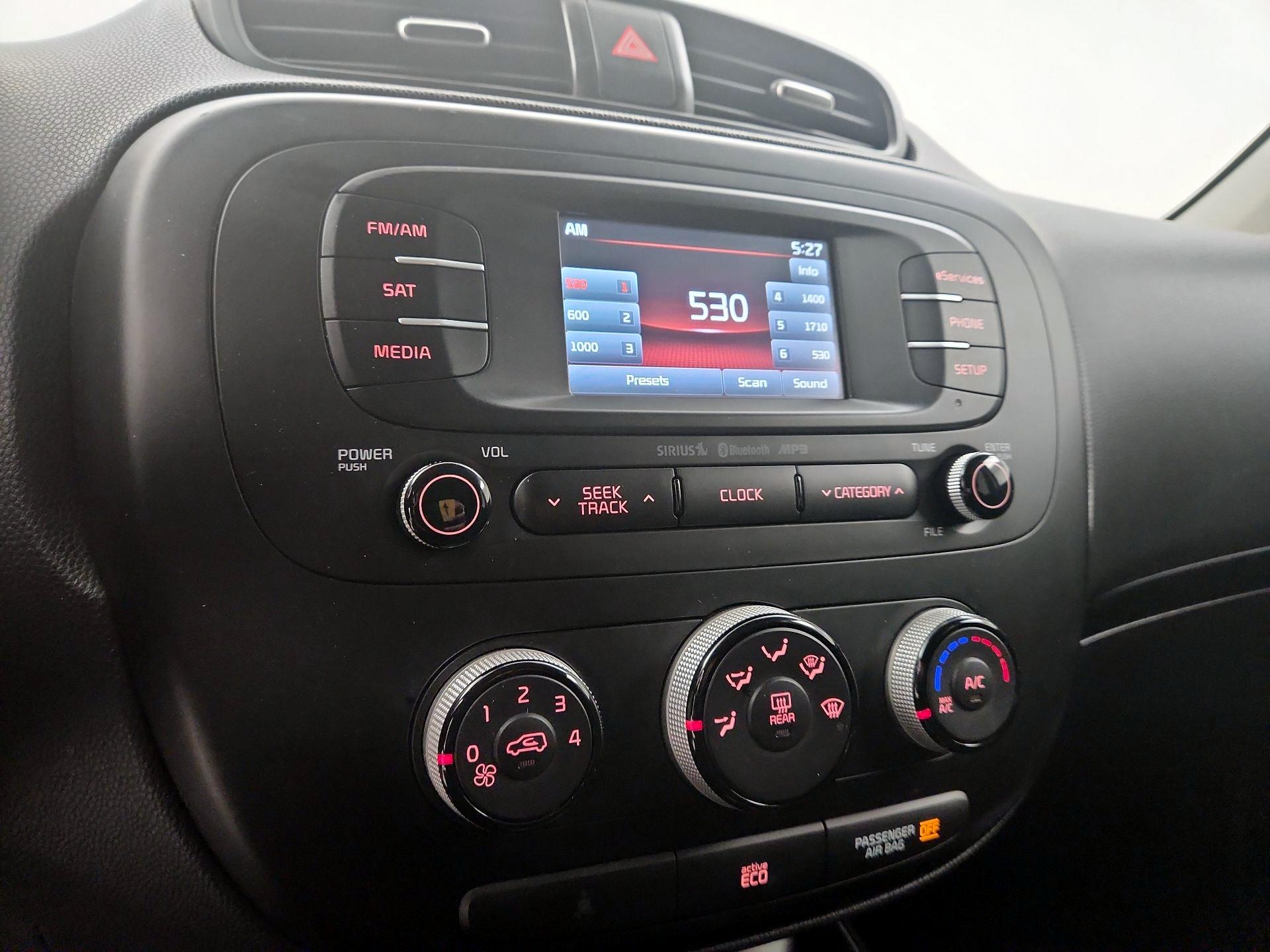 Thumbnail: 2015 Kia Soul - 15