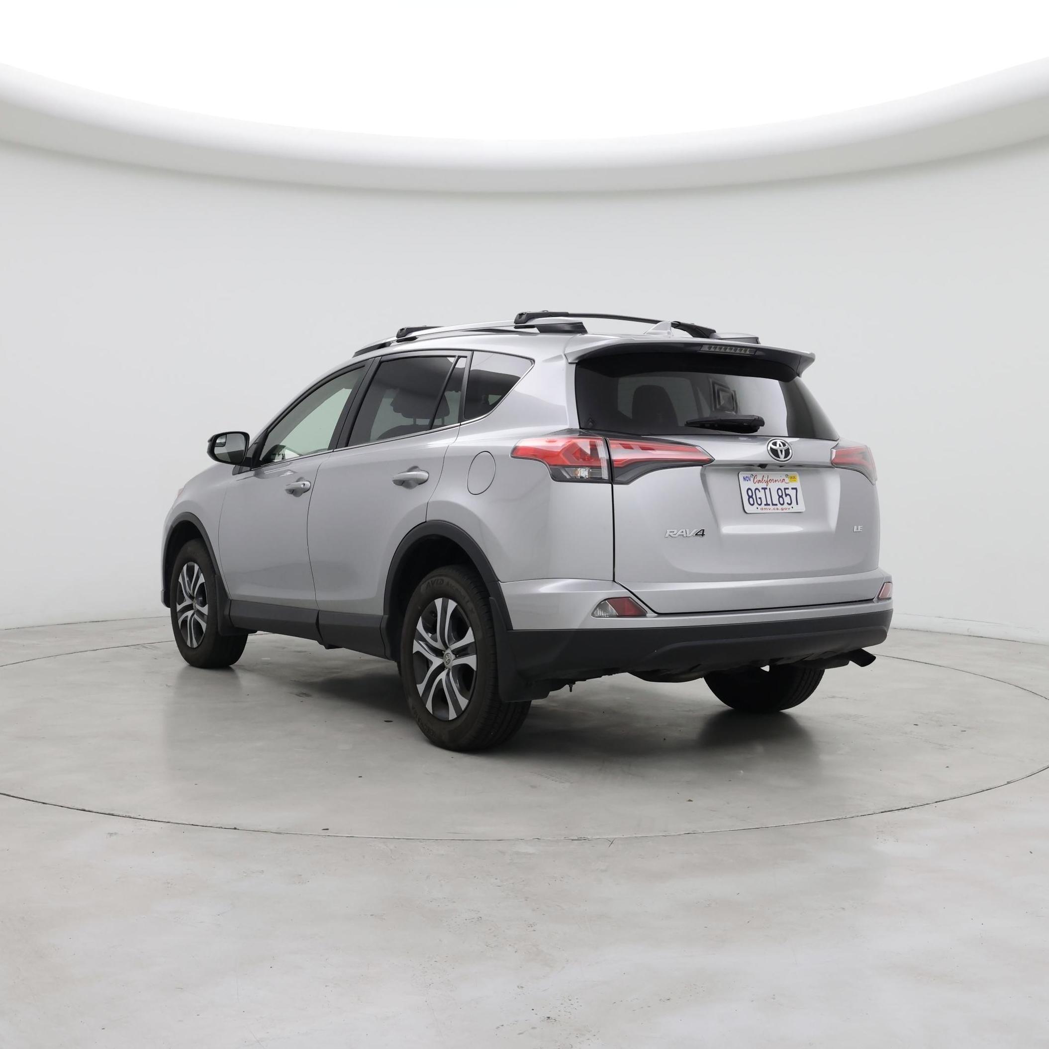 Thumbnail: 2018 Toyota RAV4 - 2