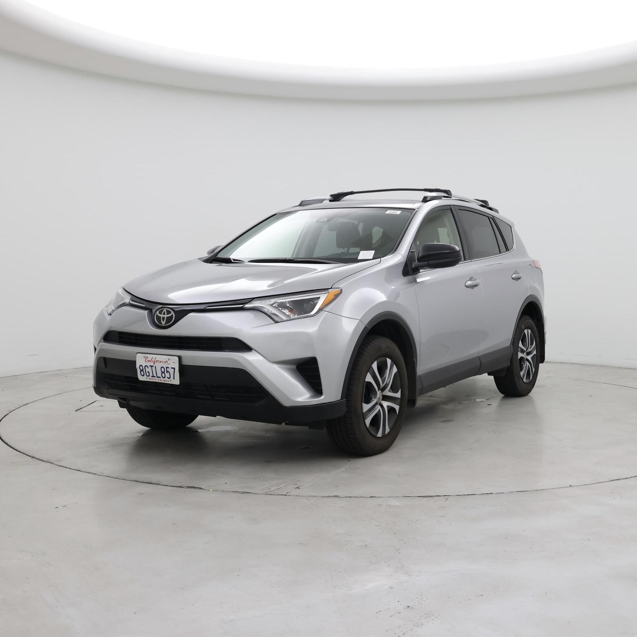 Thumbnail: 2018 Toyota RAV4 - 4