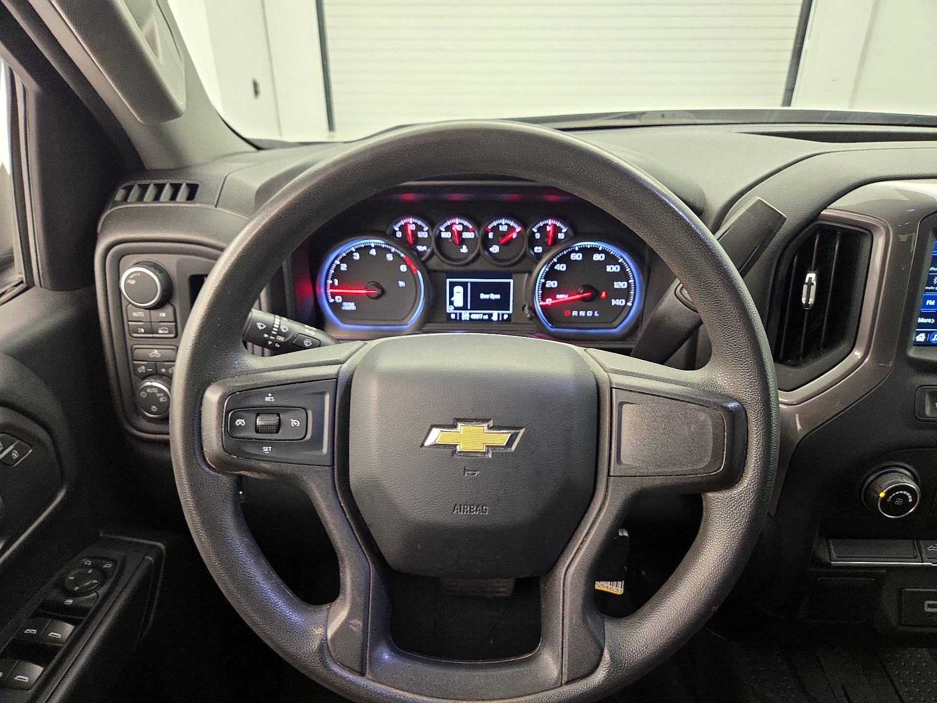 Thumbnail: 2019 Chevrolet Silverado 1500 - 10