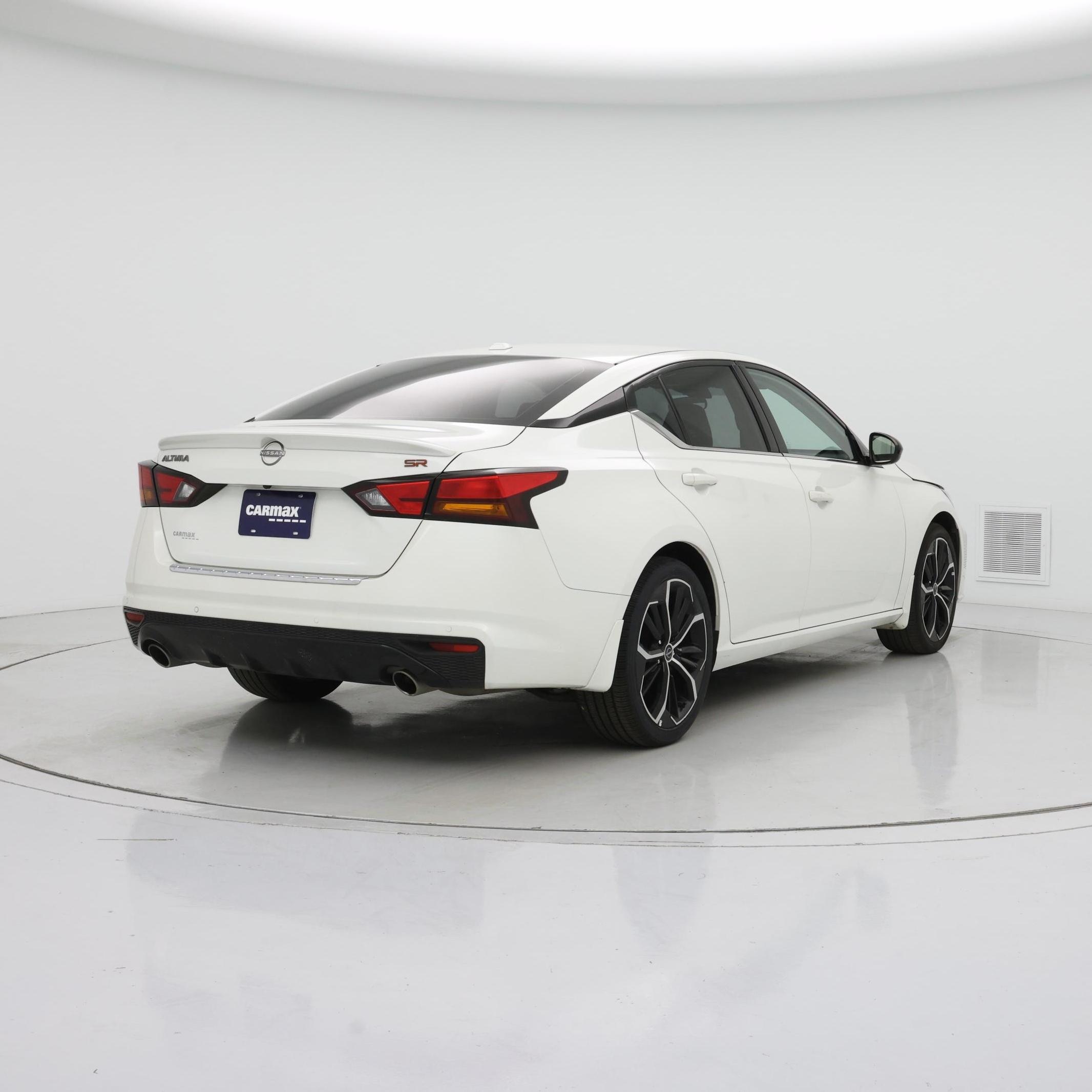 Thumbnail: 2023 Nissan Altima - 8