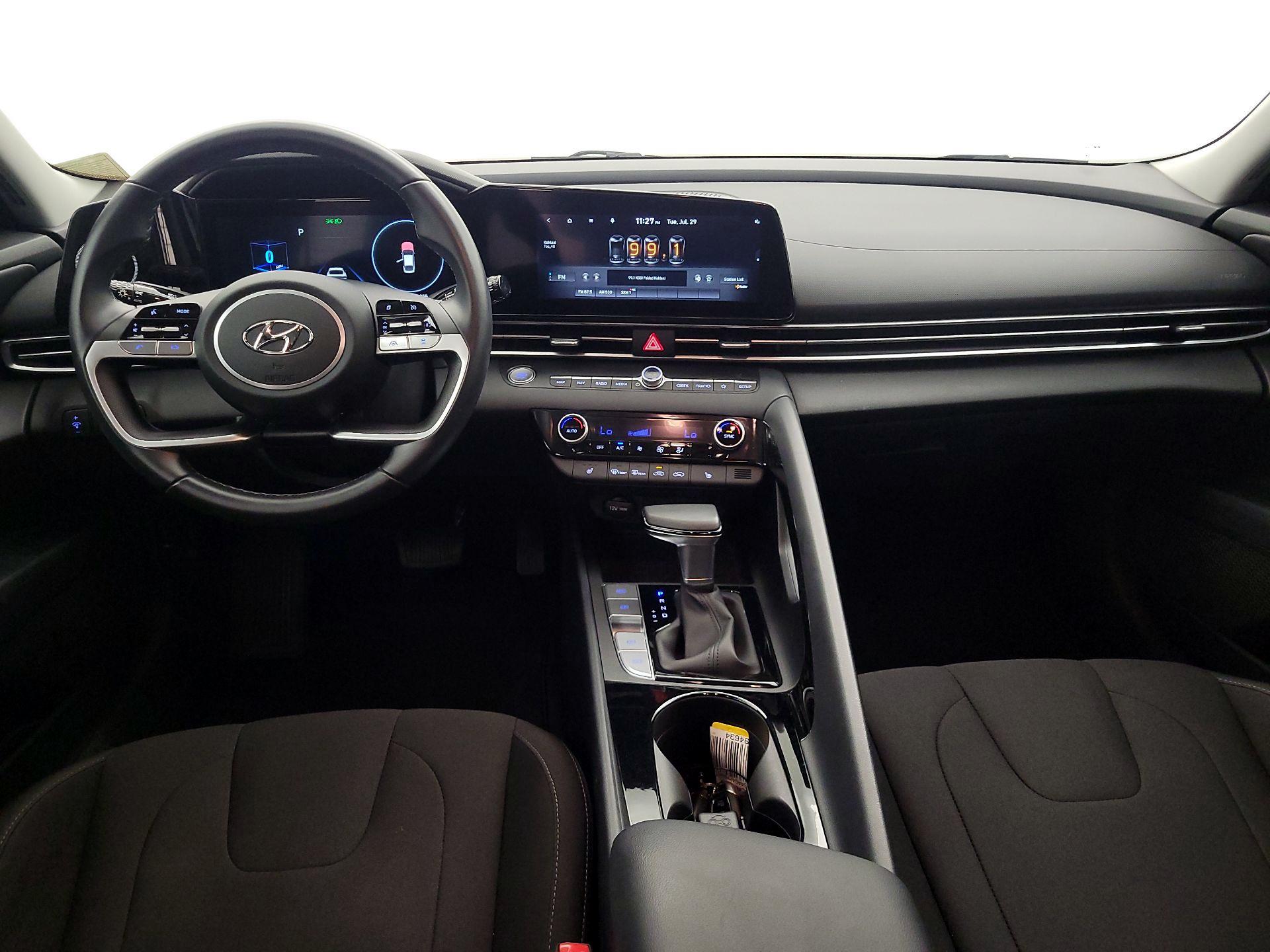 Thumbnail: 2023 Hyundai Elantra - 9
