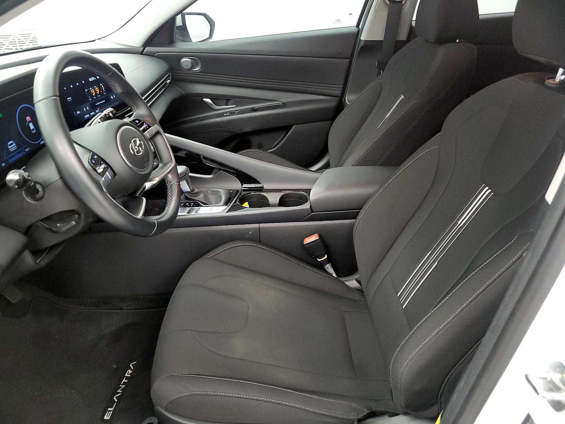 Thumbnail: 2023 Hyundai Elantra - 11