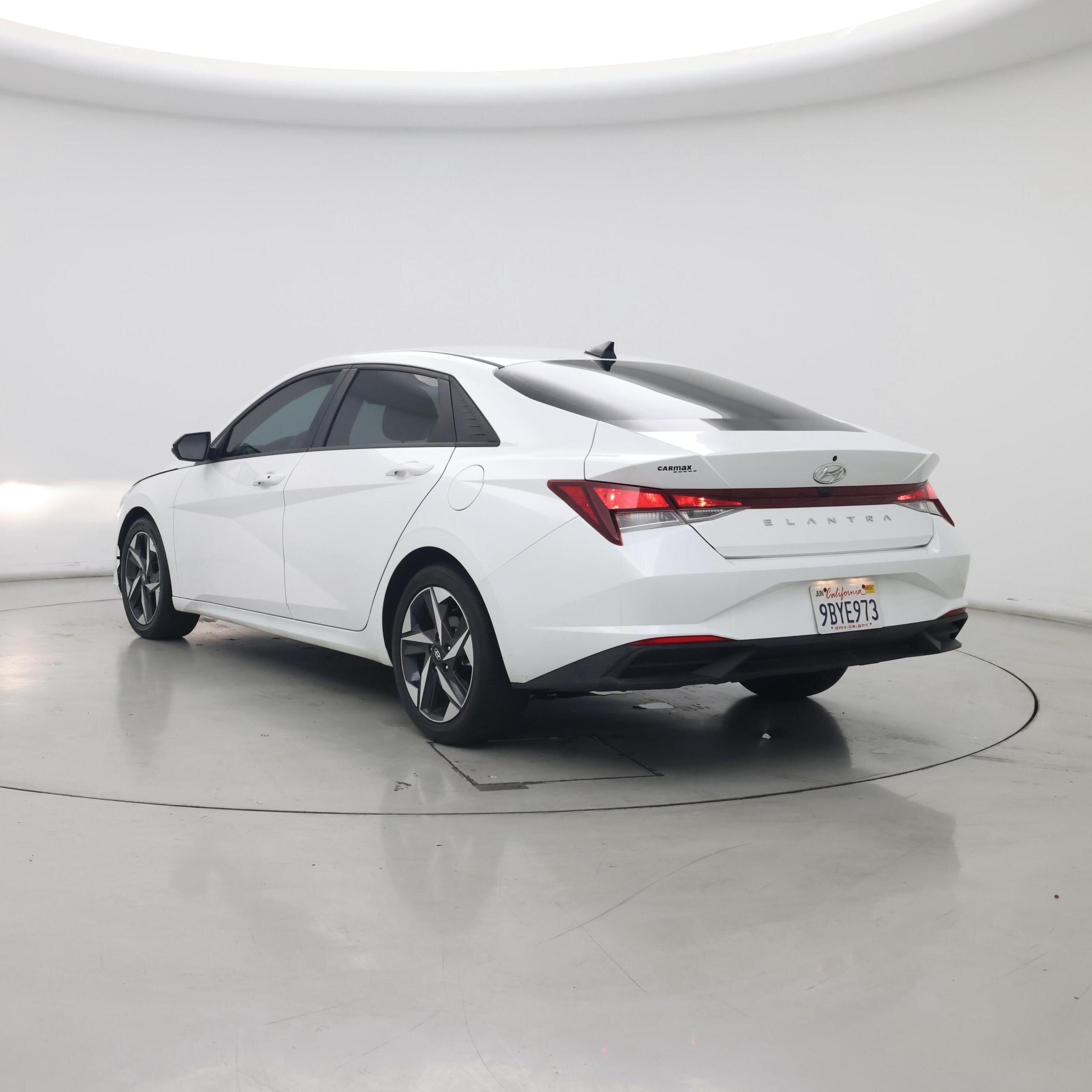 Thumbnail: 2023 Hyundai Elantra - 2