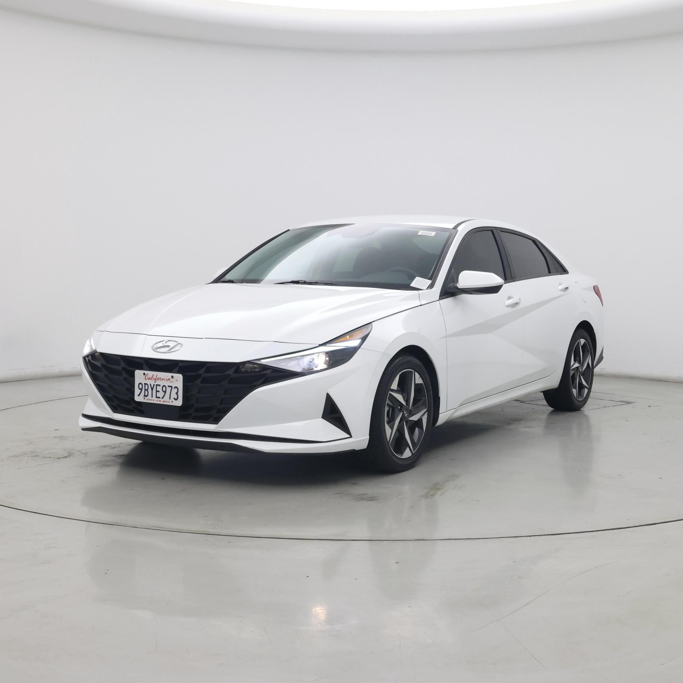 Thumbnail: 2023 Hyundai Elantra - 4