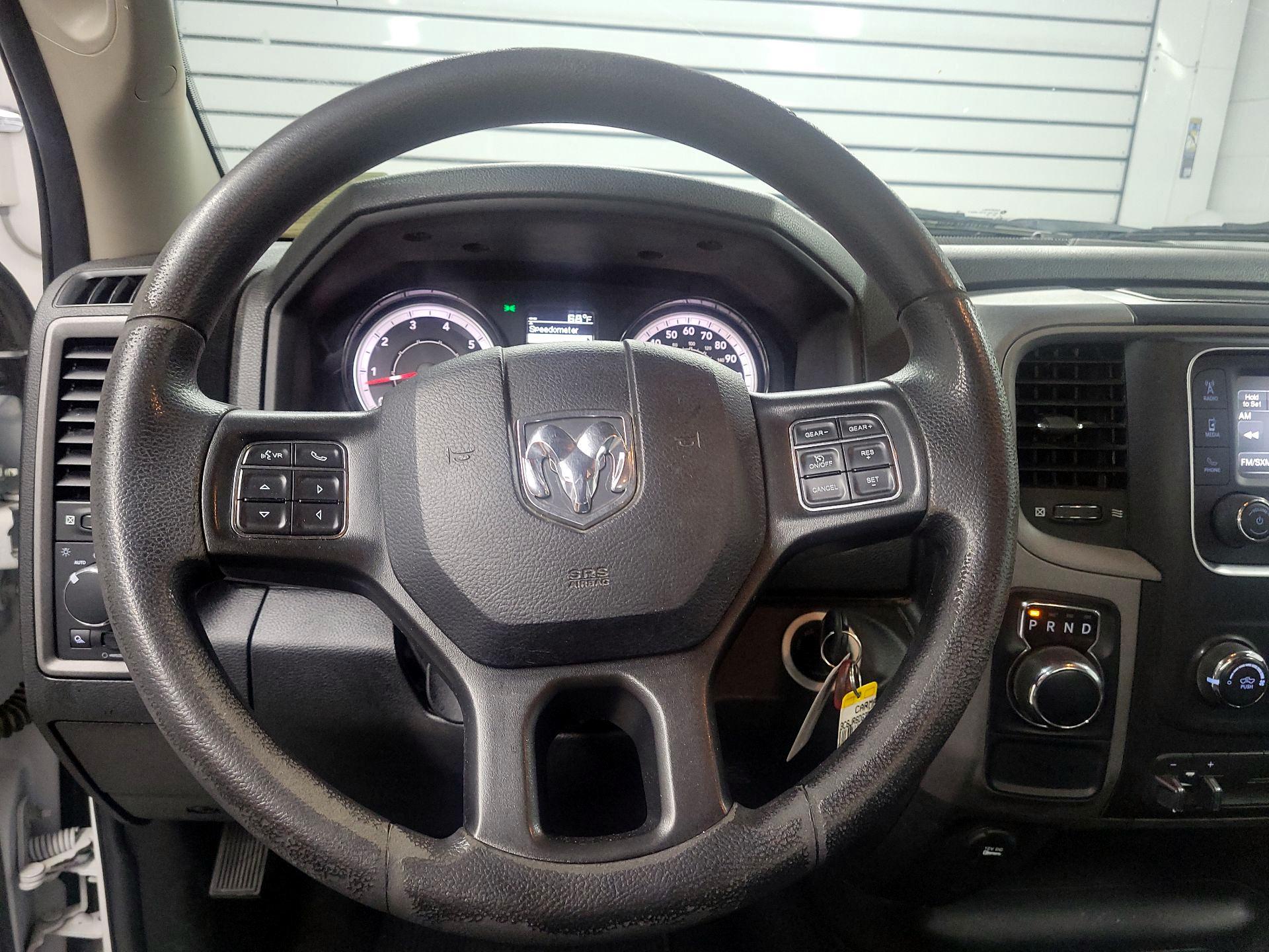 Thumbnail: 2021 RAM 1500 Classic - 10