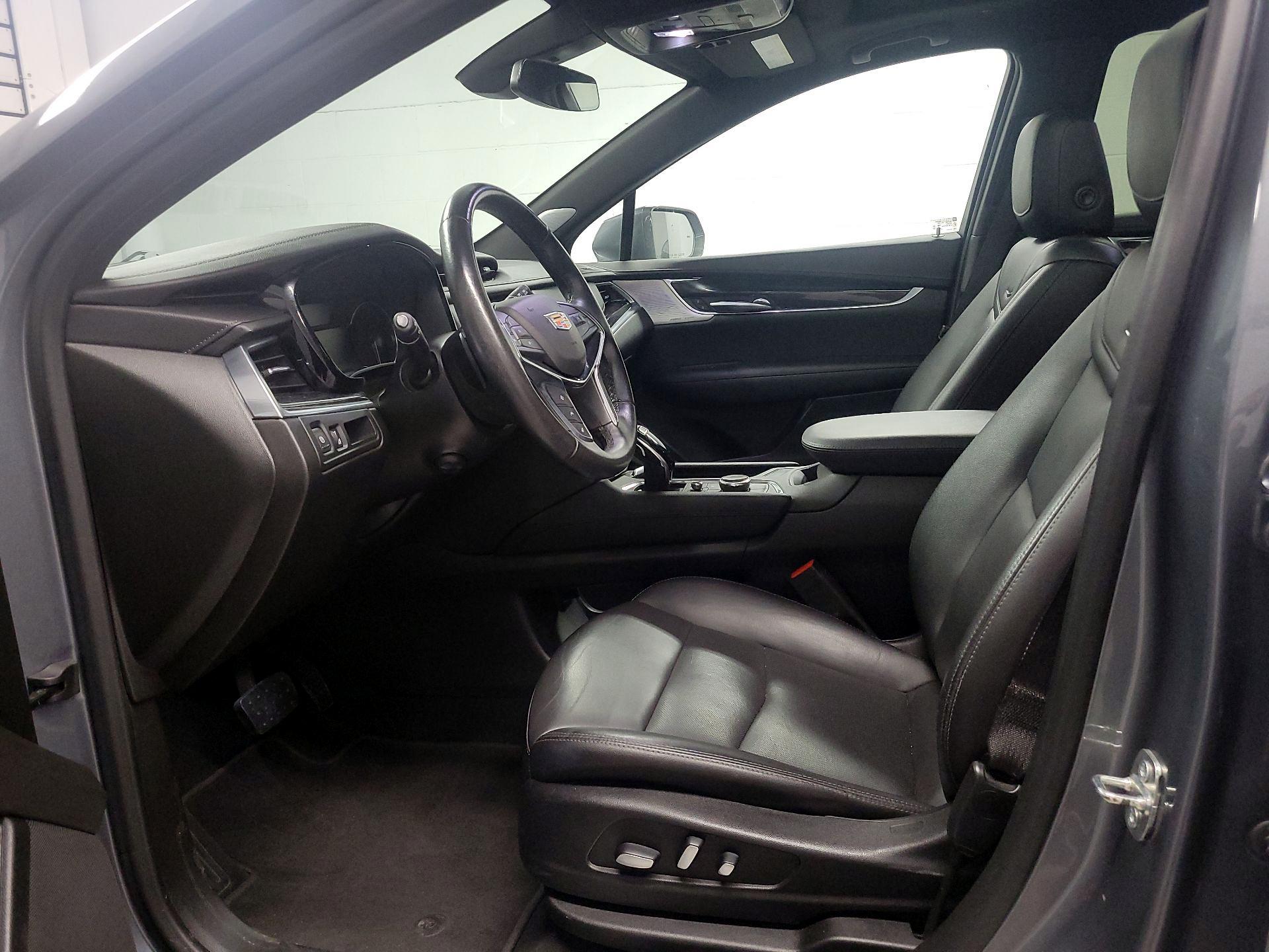 Thumbnail: 2020 Cadillac XT5 - 11