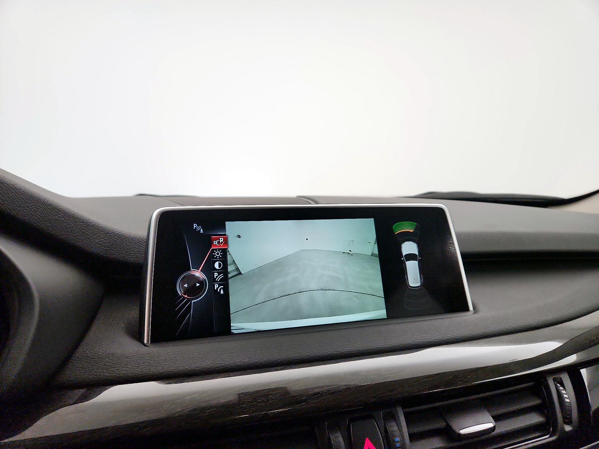 Thumbnail: 2016 BMW X5 - 14