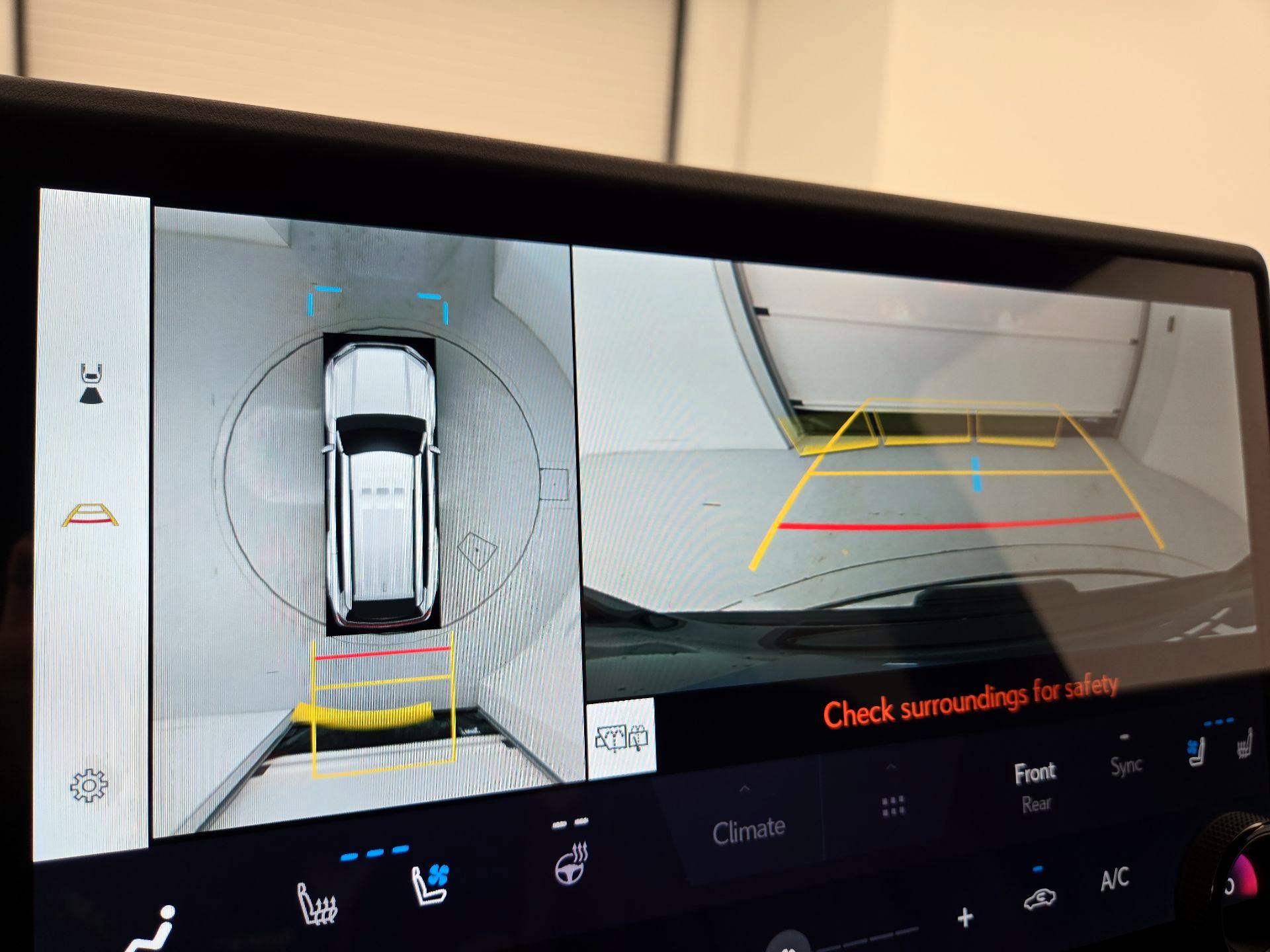Thumbnail: 2024 Lexus GX - 14