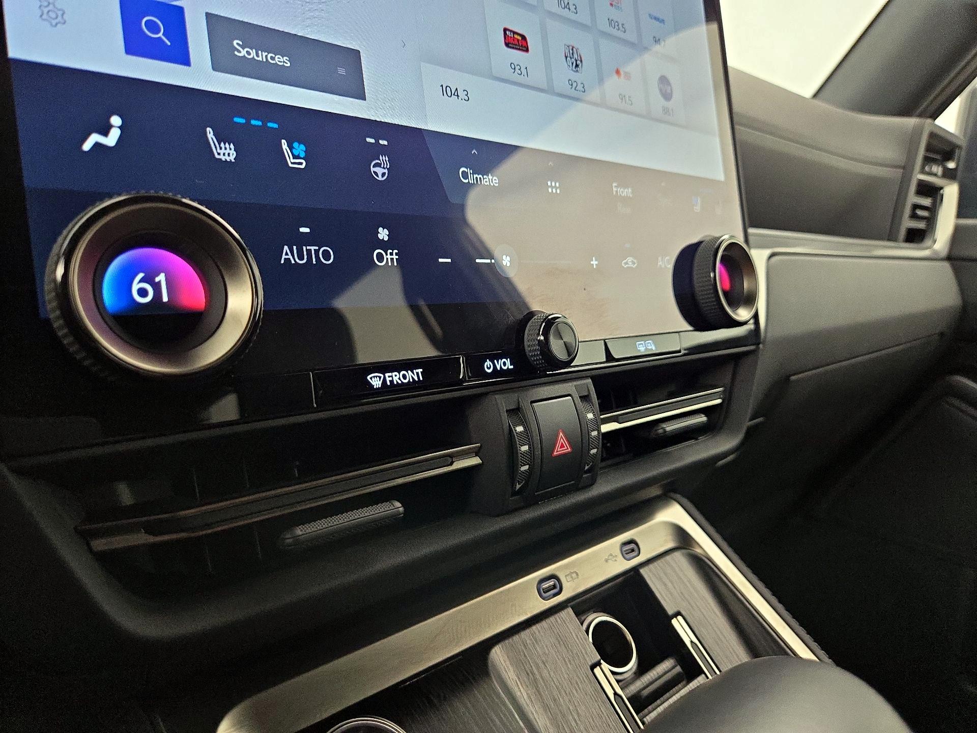 Thumbnail: 2024 Lexus GX - 16