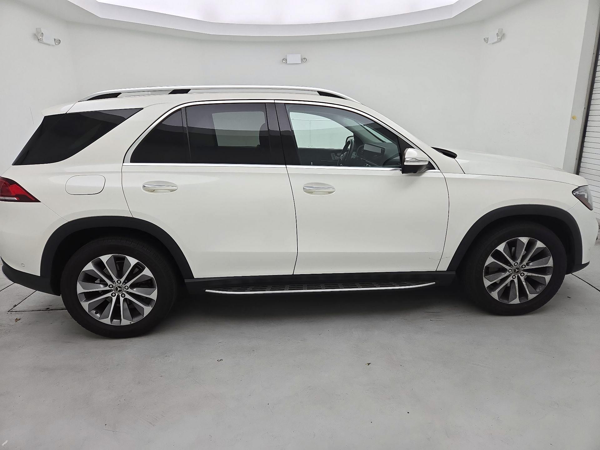Thumbnail: 2020 Mercedes-Benz GLE - 4