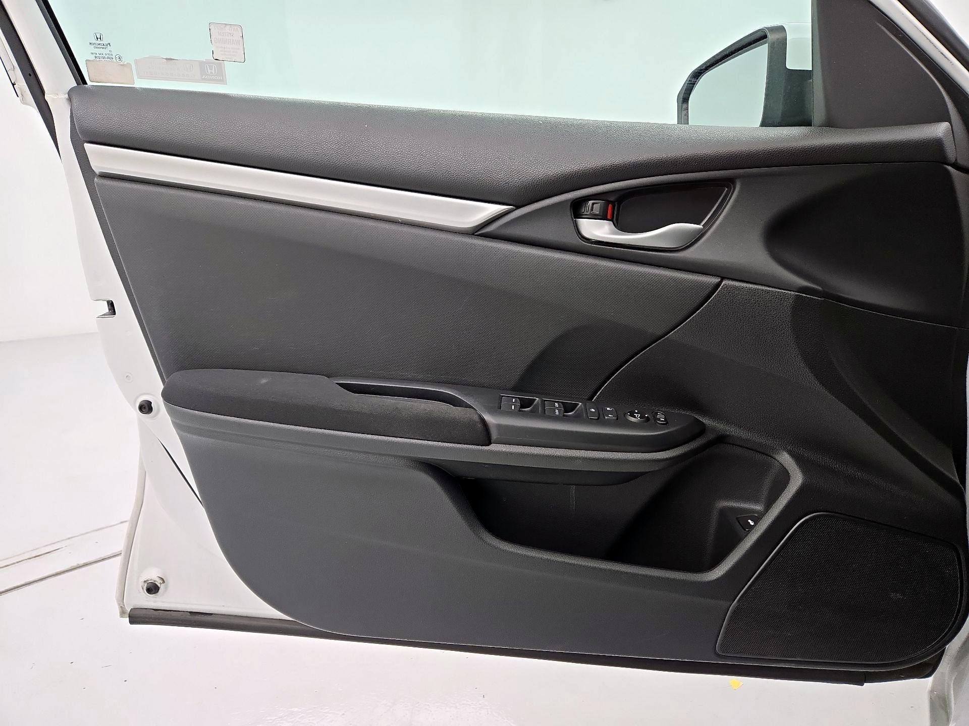 Thumbnail: 2019 Honda Civic - 12