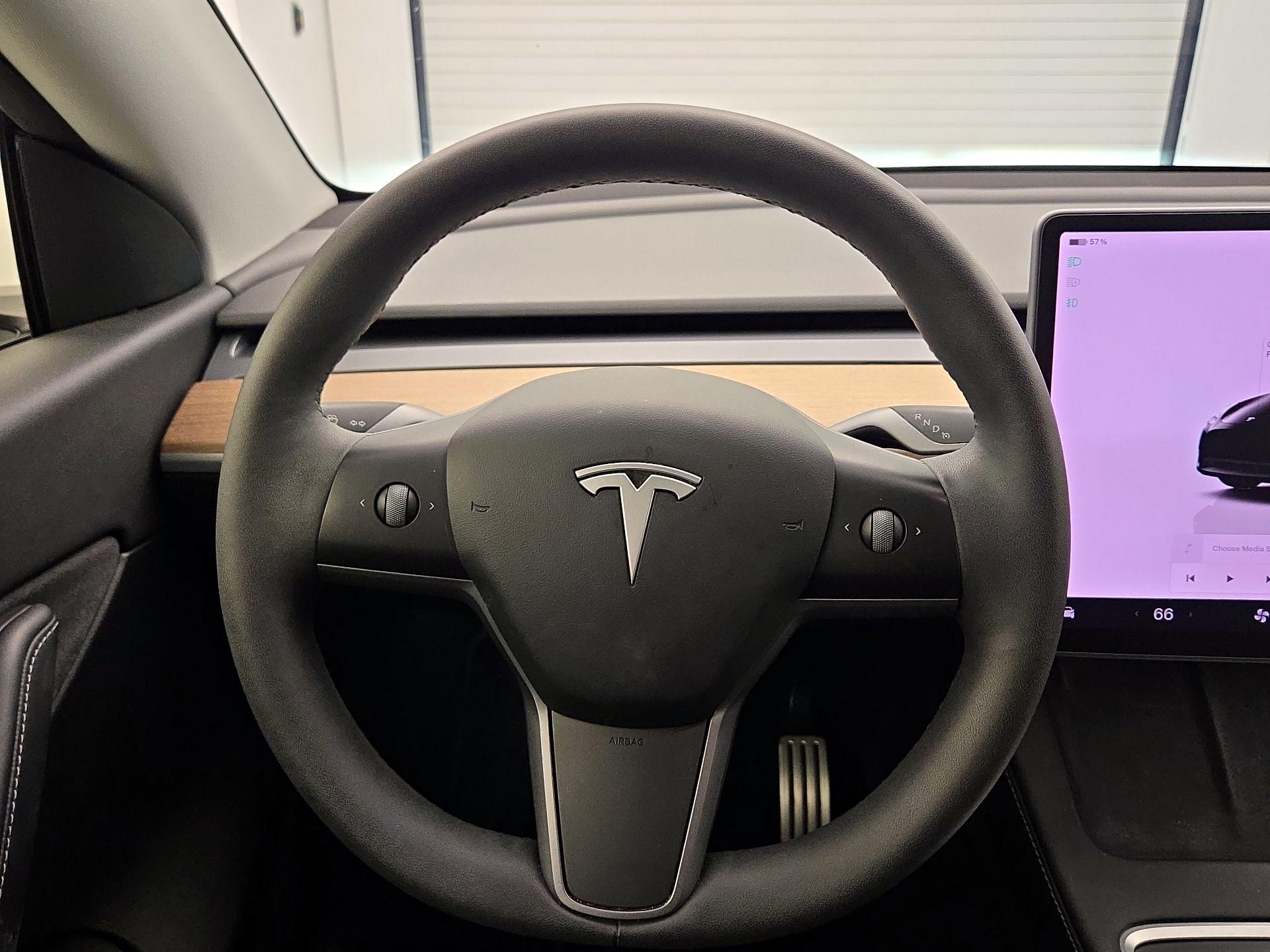 Thumbnail: 2022 Tesla Model Y - 10