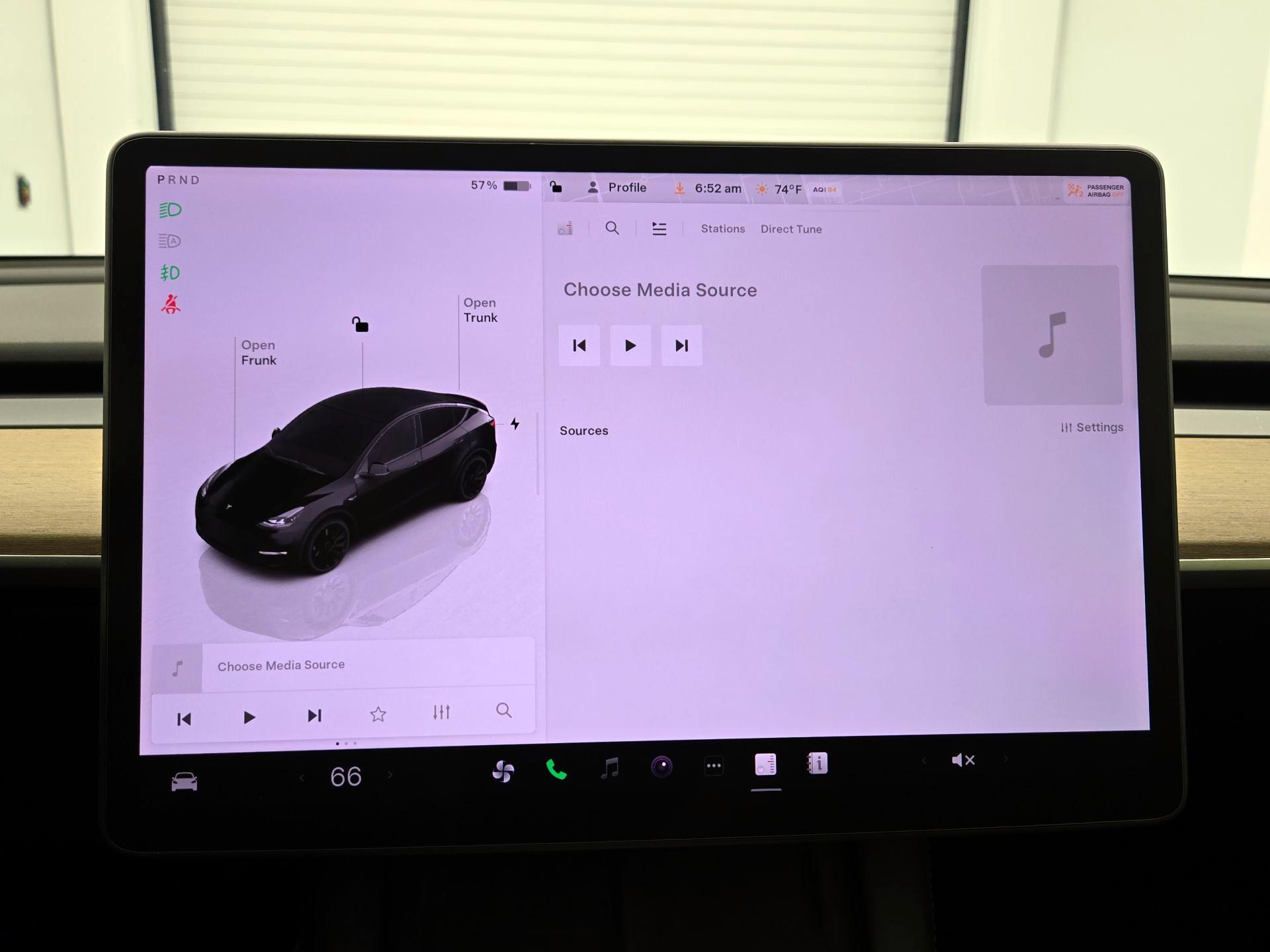 Thumbnail: 2022 Tesla Model Y - 15