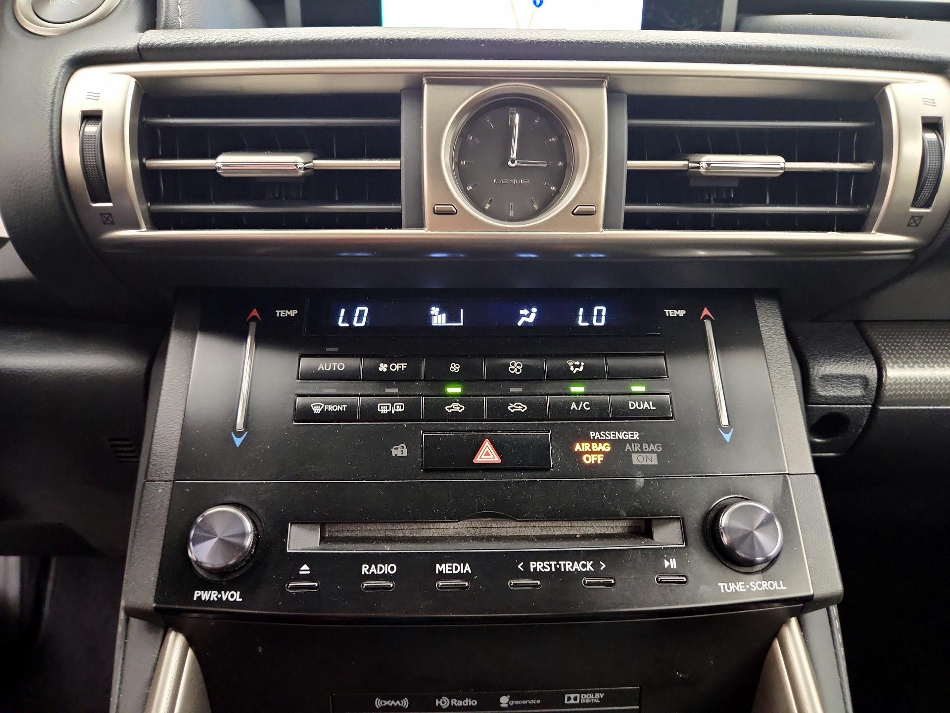 Thumbnail: 2014 Lexus IS - 17