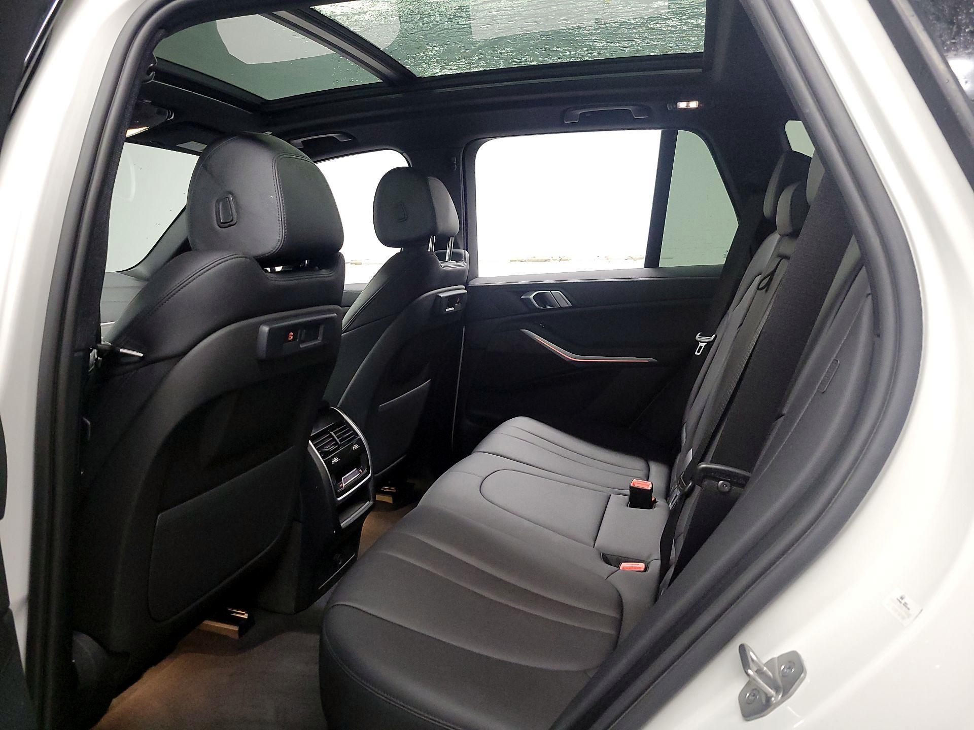 Thumbnail: 2022 BMW X5 - 19